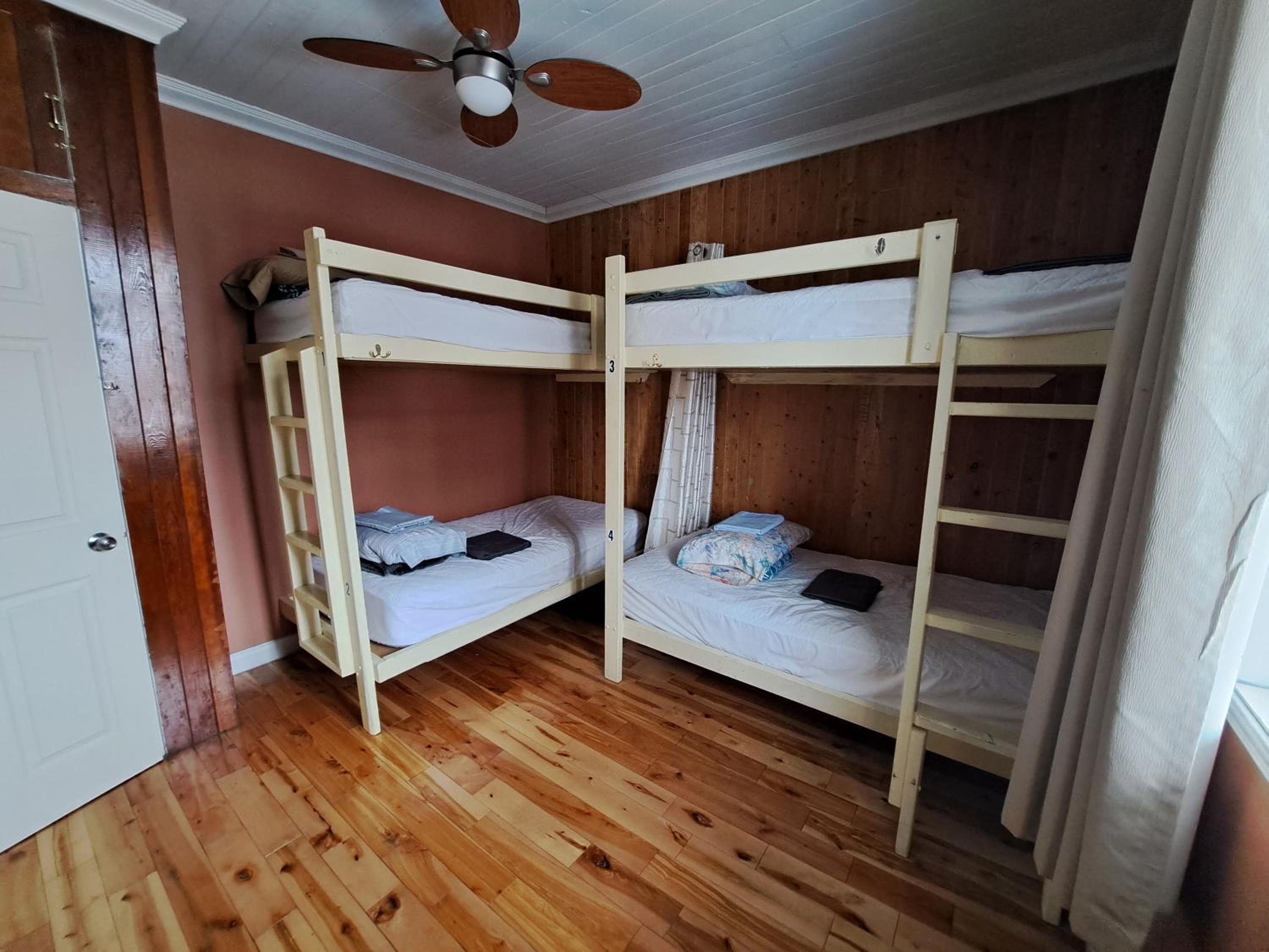 Auberge Jeunesse à Loulou