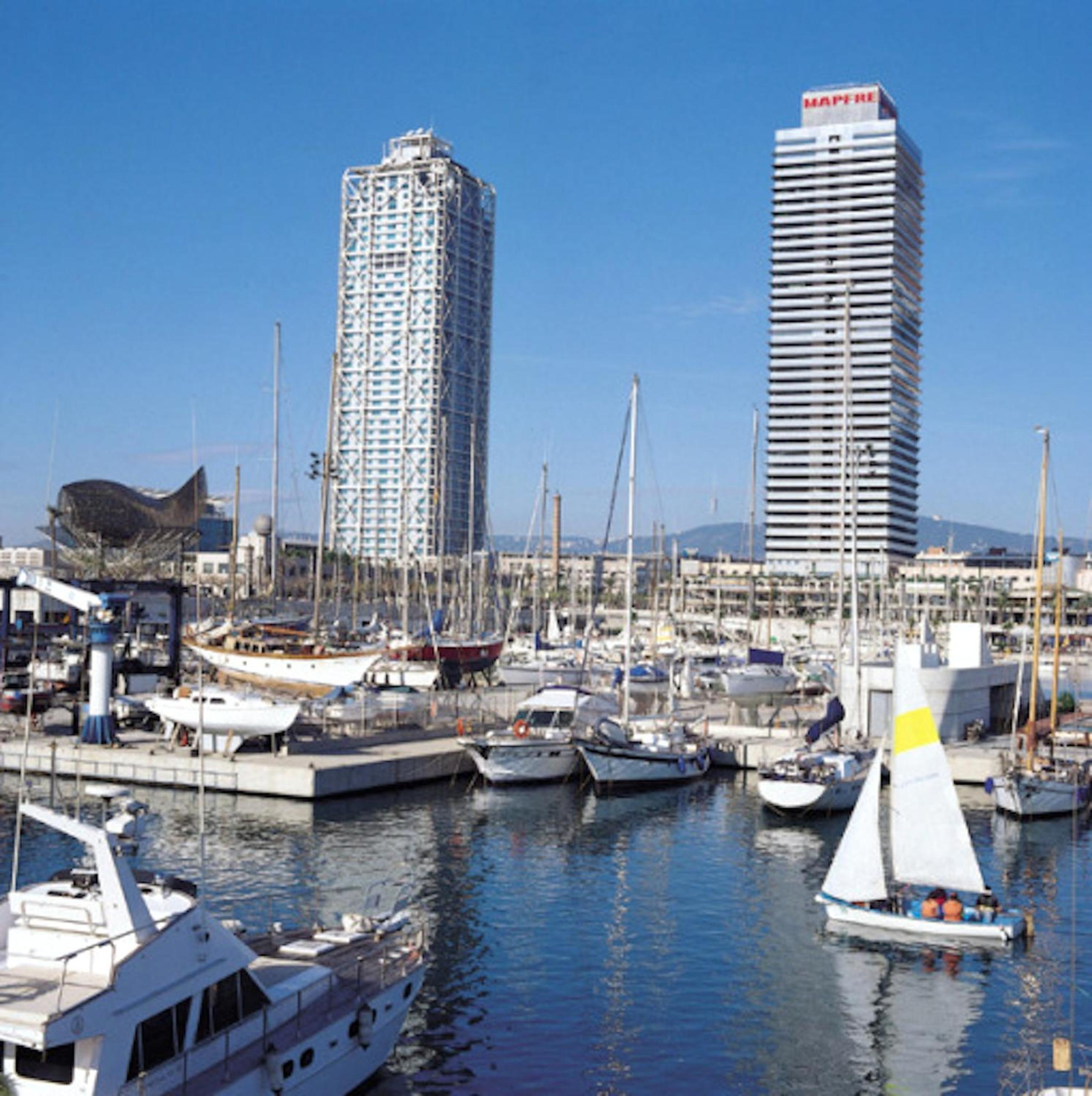 Lets Holidays Centric Apartment in Barcelona