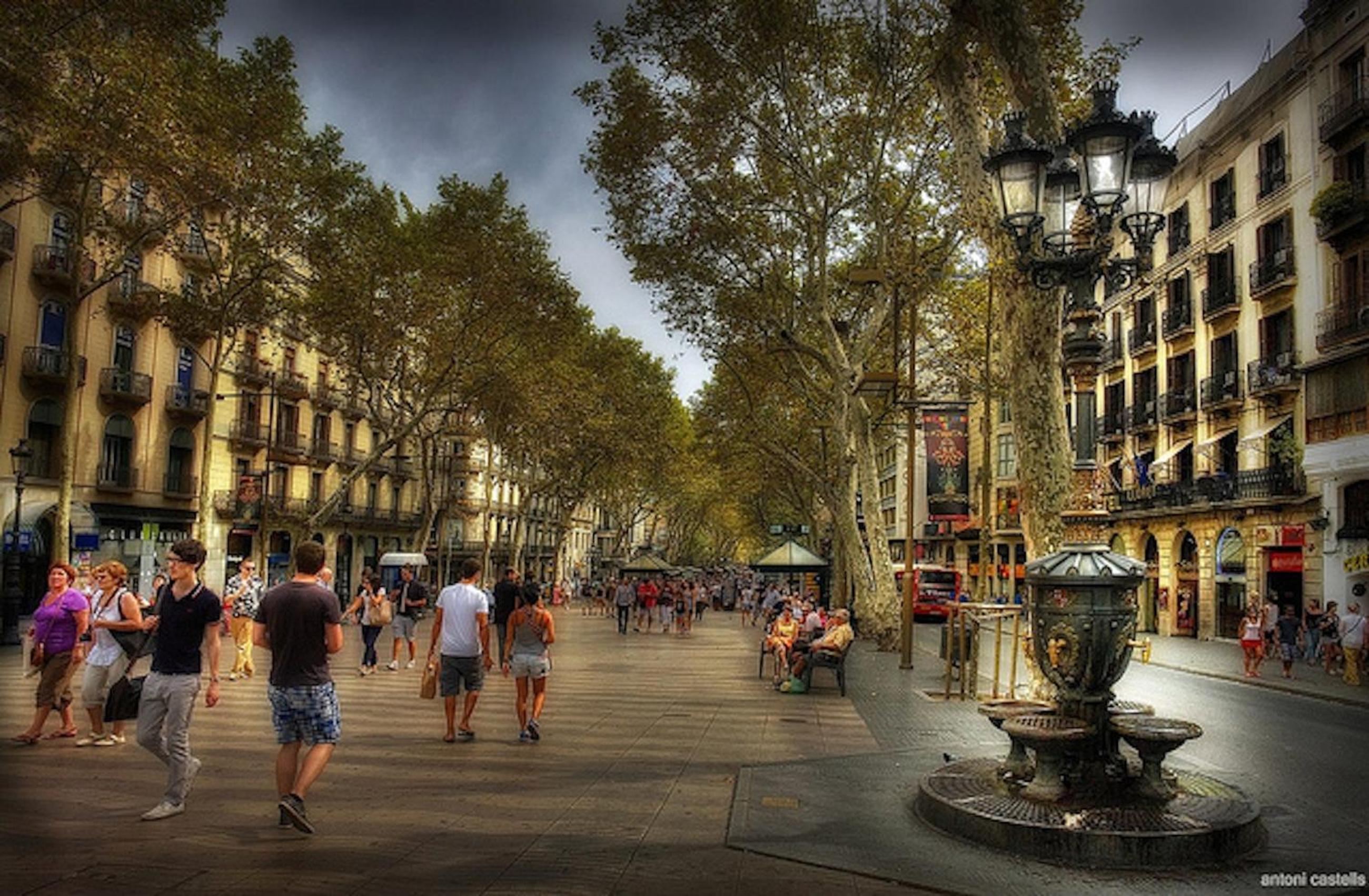 Lets Holidays Centric Apartment in Barcelona