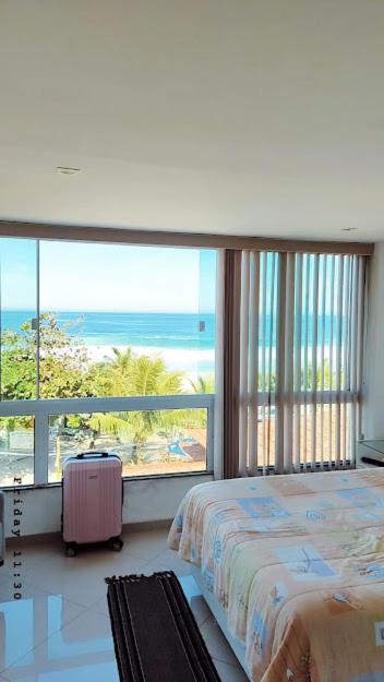 Felicidade in sea front