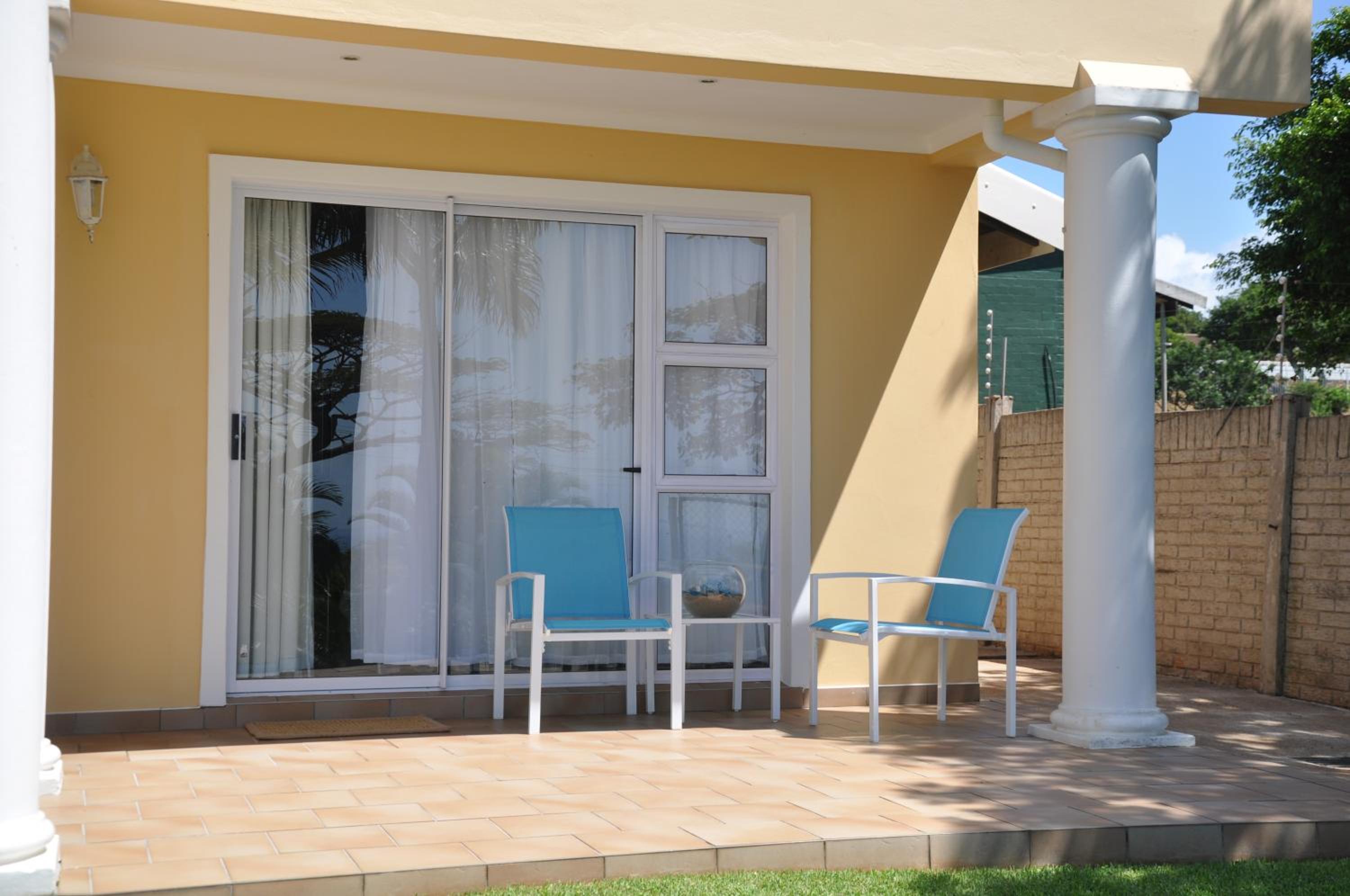 King Palm Self-Catering Suite view 4