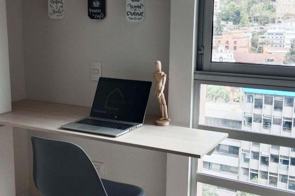 Loft en centro Bogotá, vista a Monserrate, Estudio y wifi