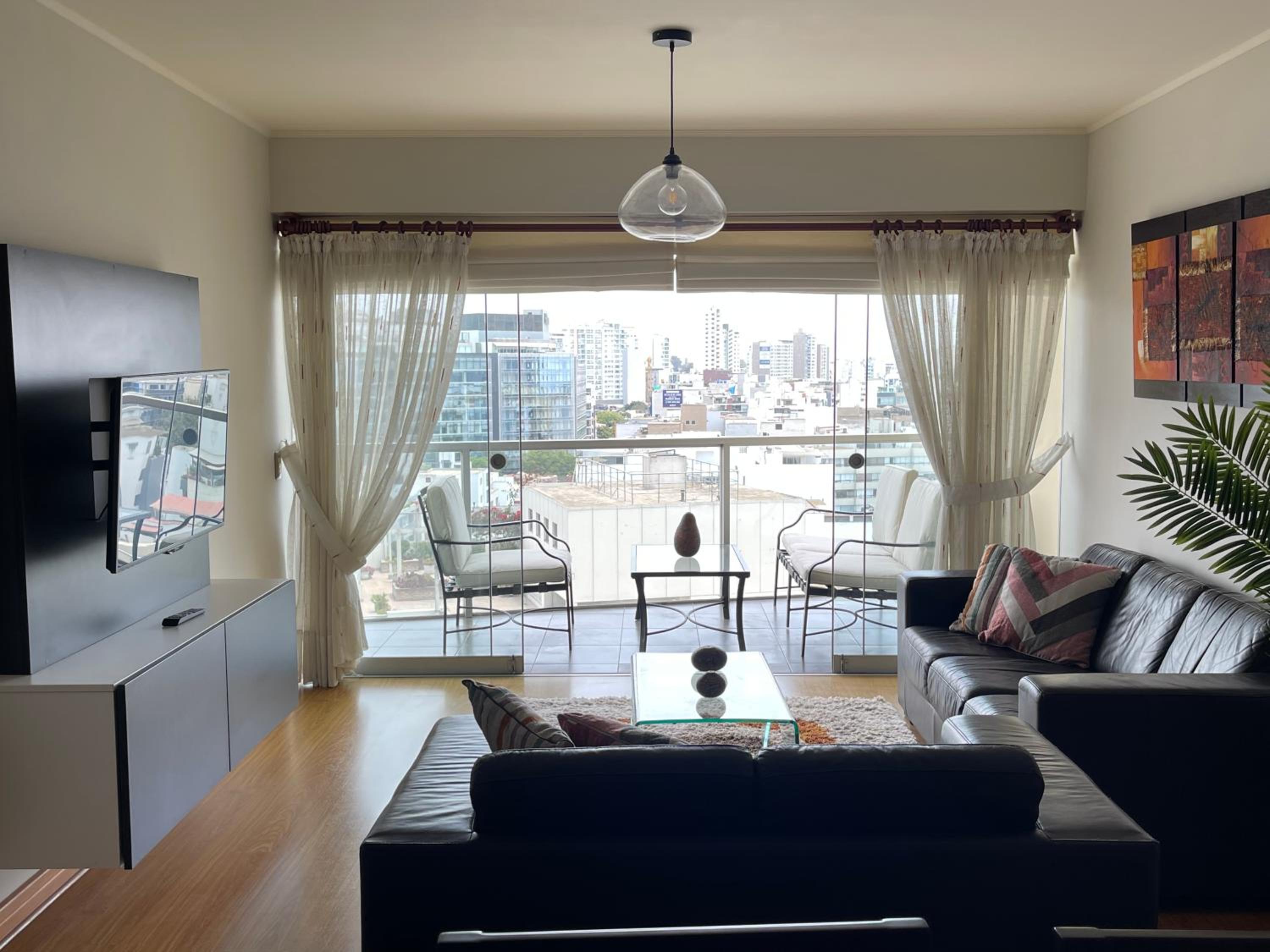 Book in Miraflores - Lima view 2