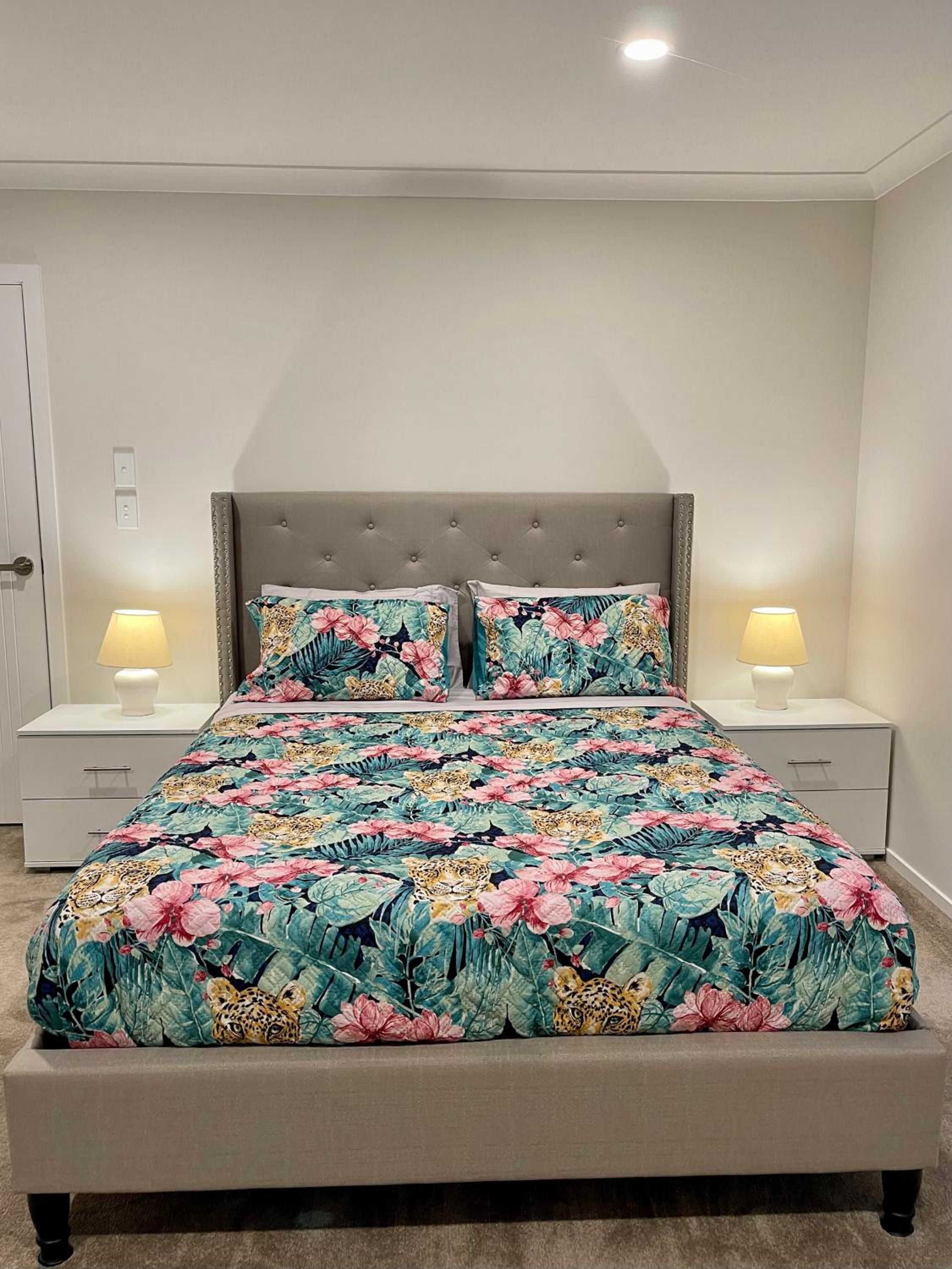 Flat Bush Private Ensuite - 3 Nights Special view 2