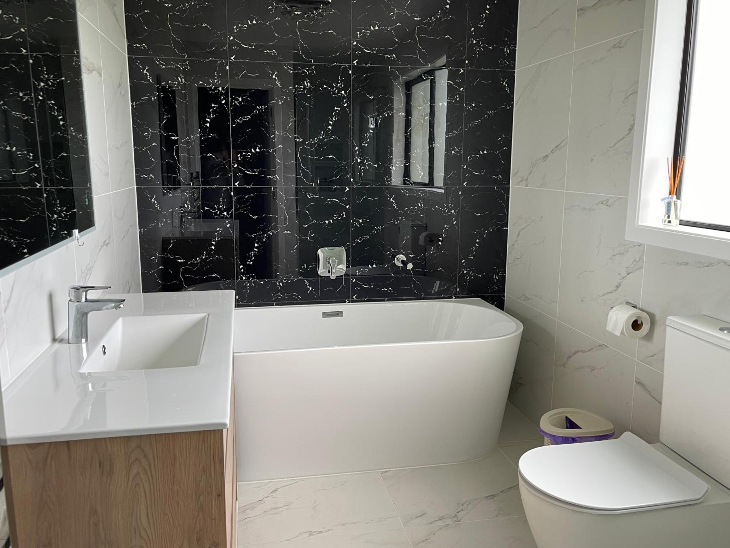 Flat Bush Private Ensuite - 3 Nights Special view 3