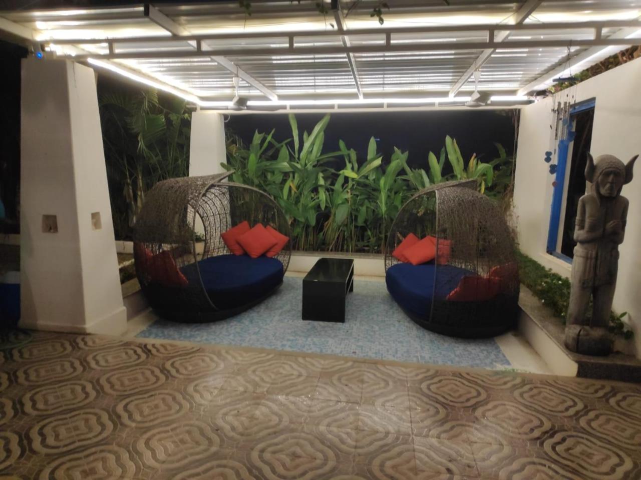 lounge