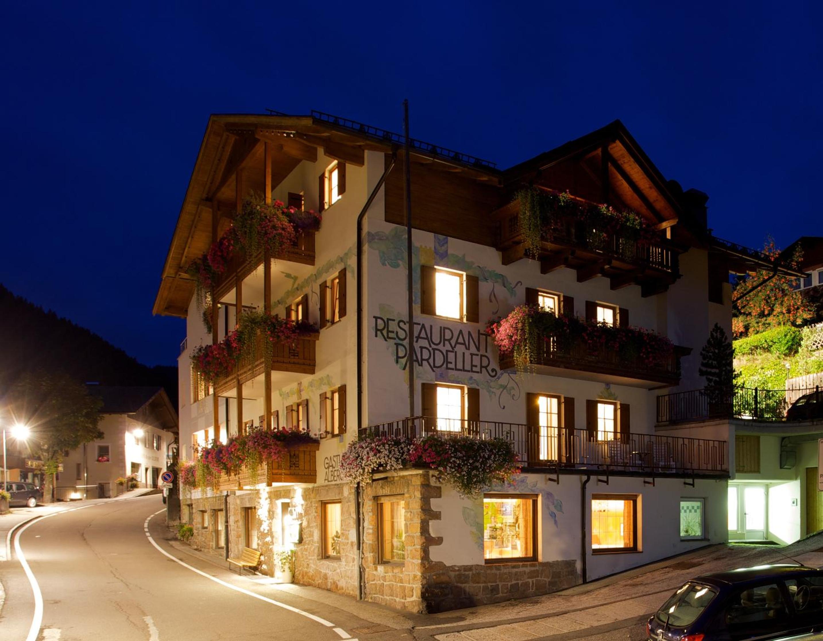 Hotel B&B Pardeller - Image 1