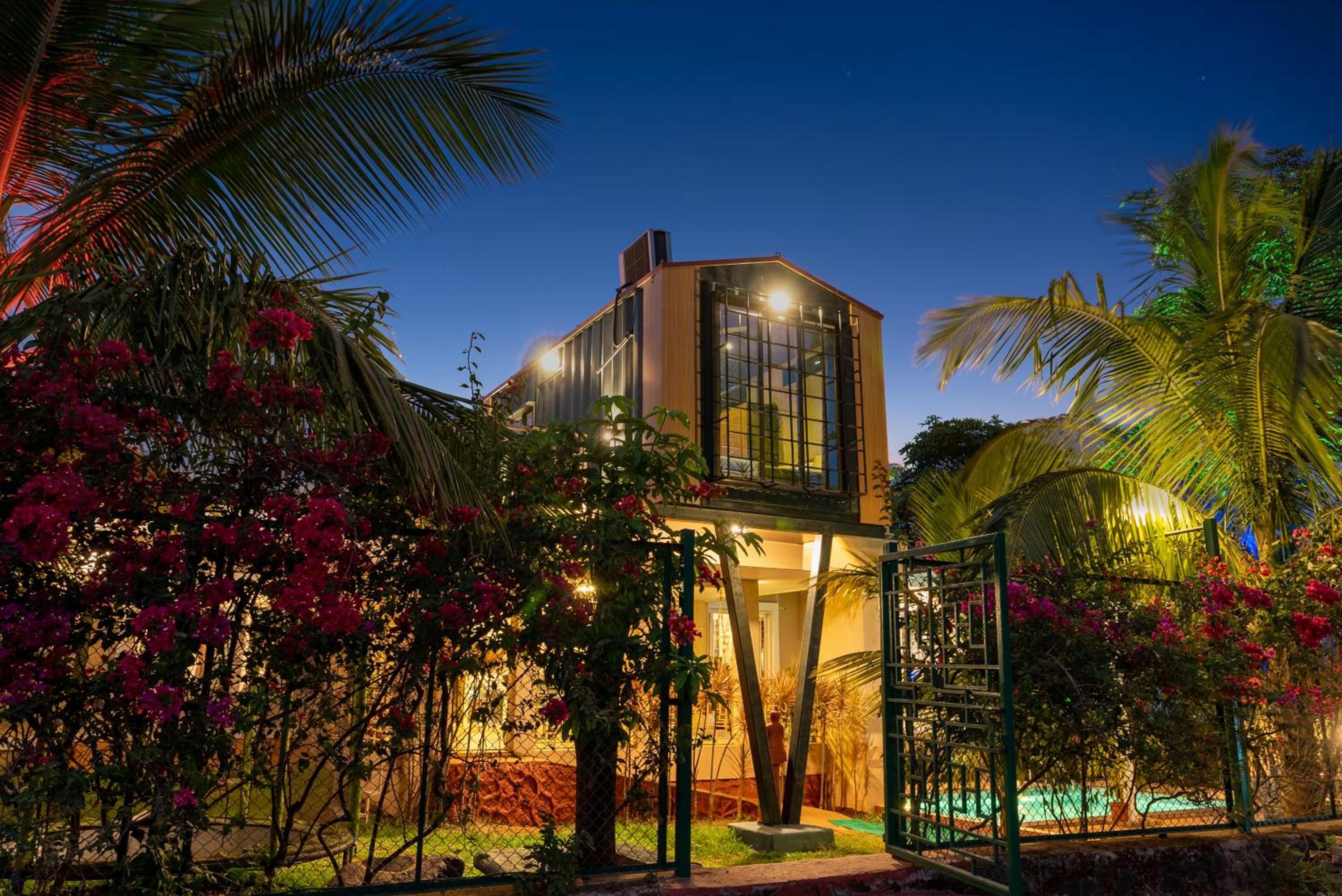 RED ROSE 5BHK VILLA LONAVALA