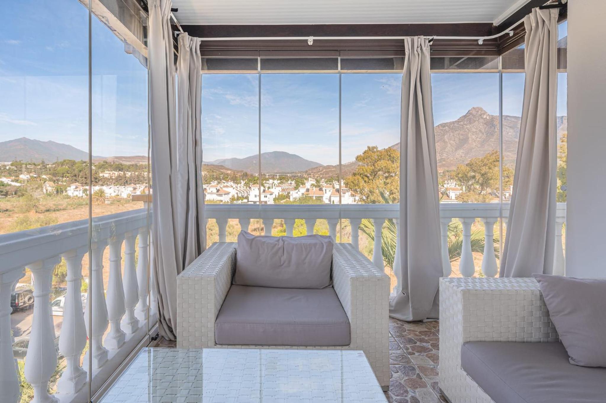Apartament in urb Dama de Noche Puerto Banus view 4