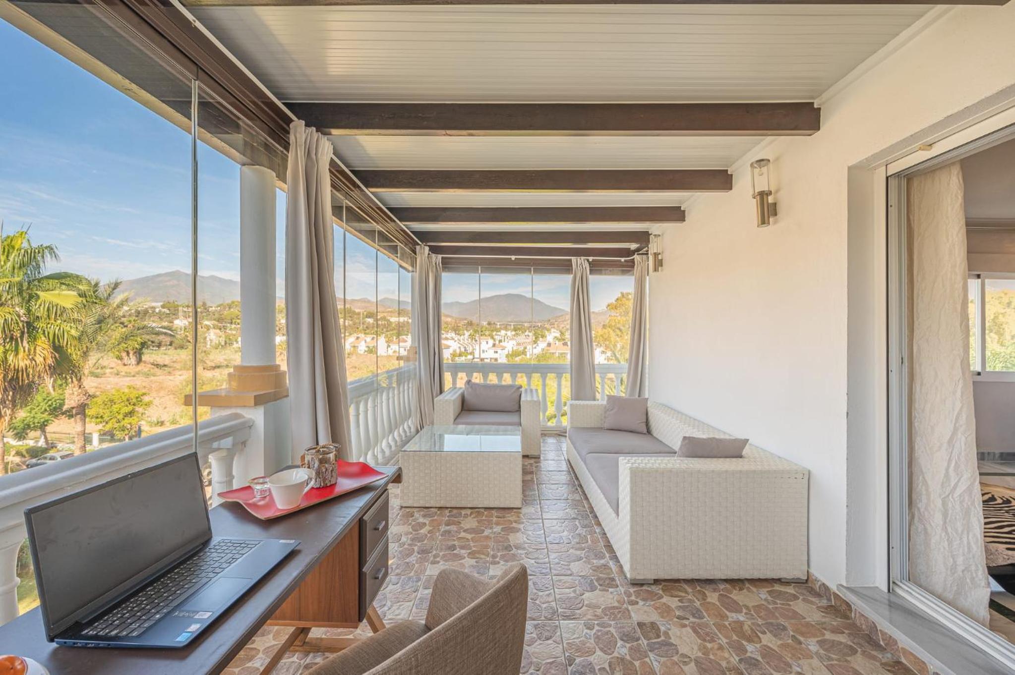 Apartament in urb Dama de Noche Puerto Banus view 3
