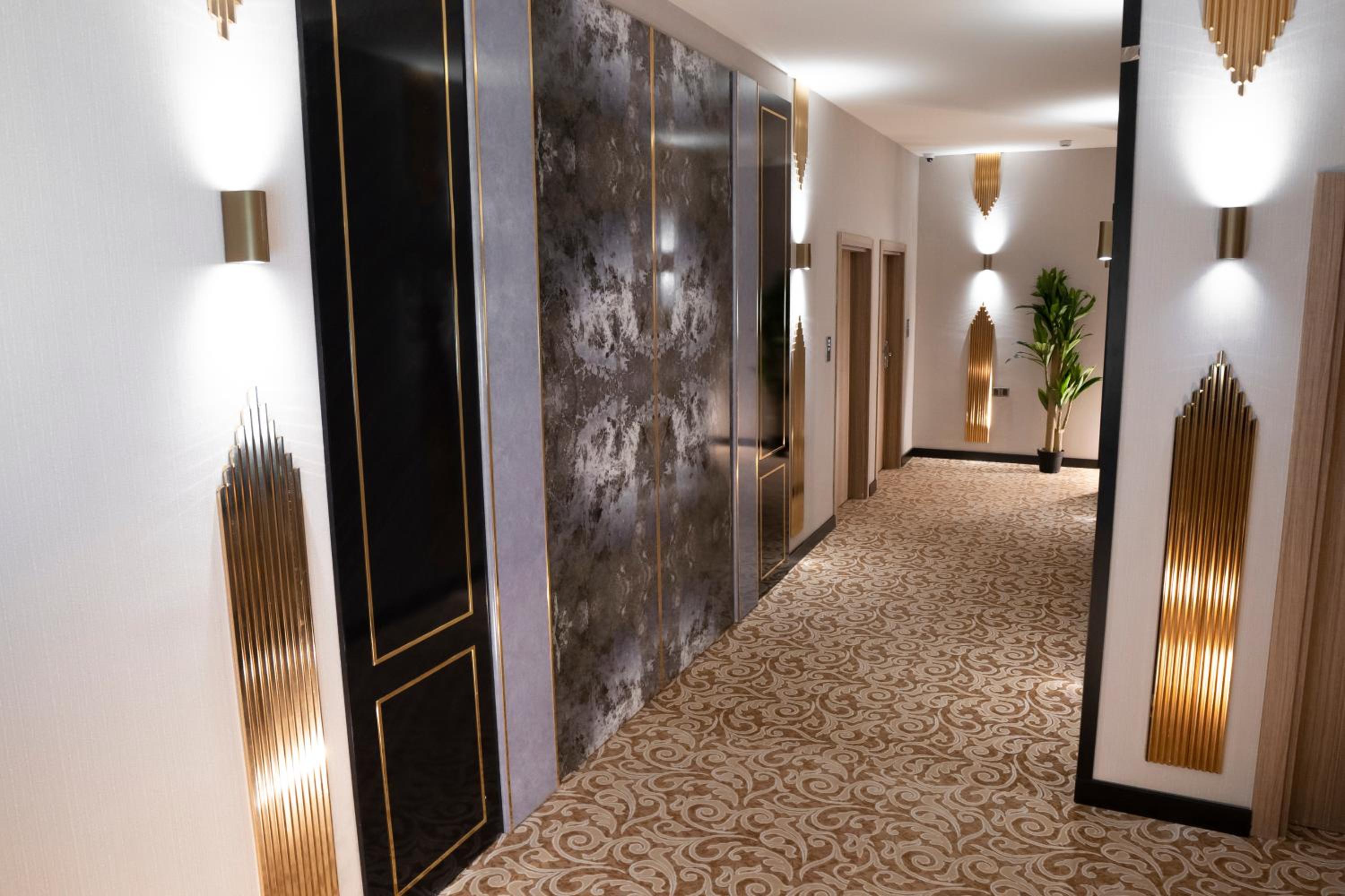 Al Yarmouk International Hotel view 2