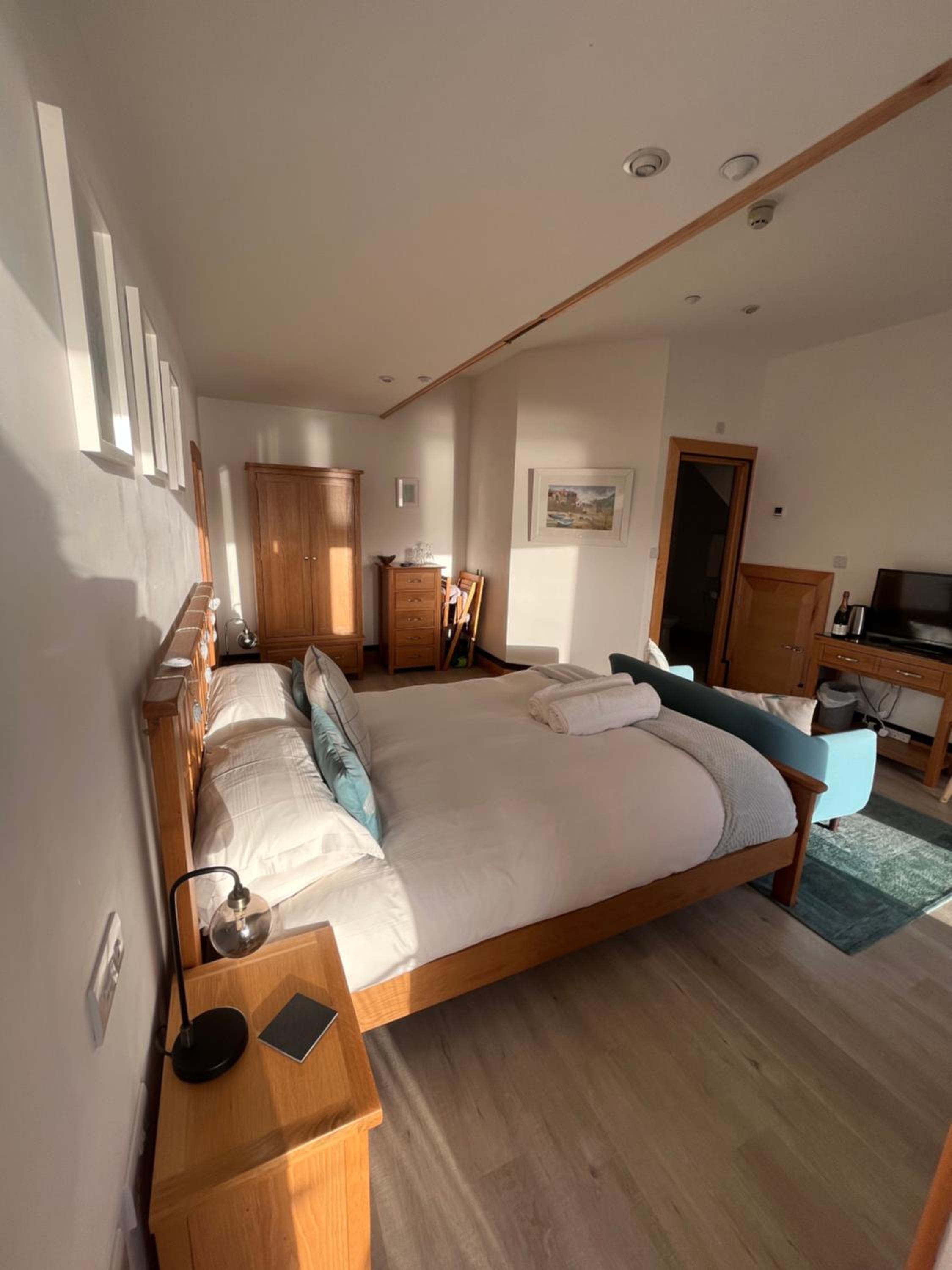 Coed y Berclas guest room, wonderful view view 5