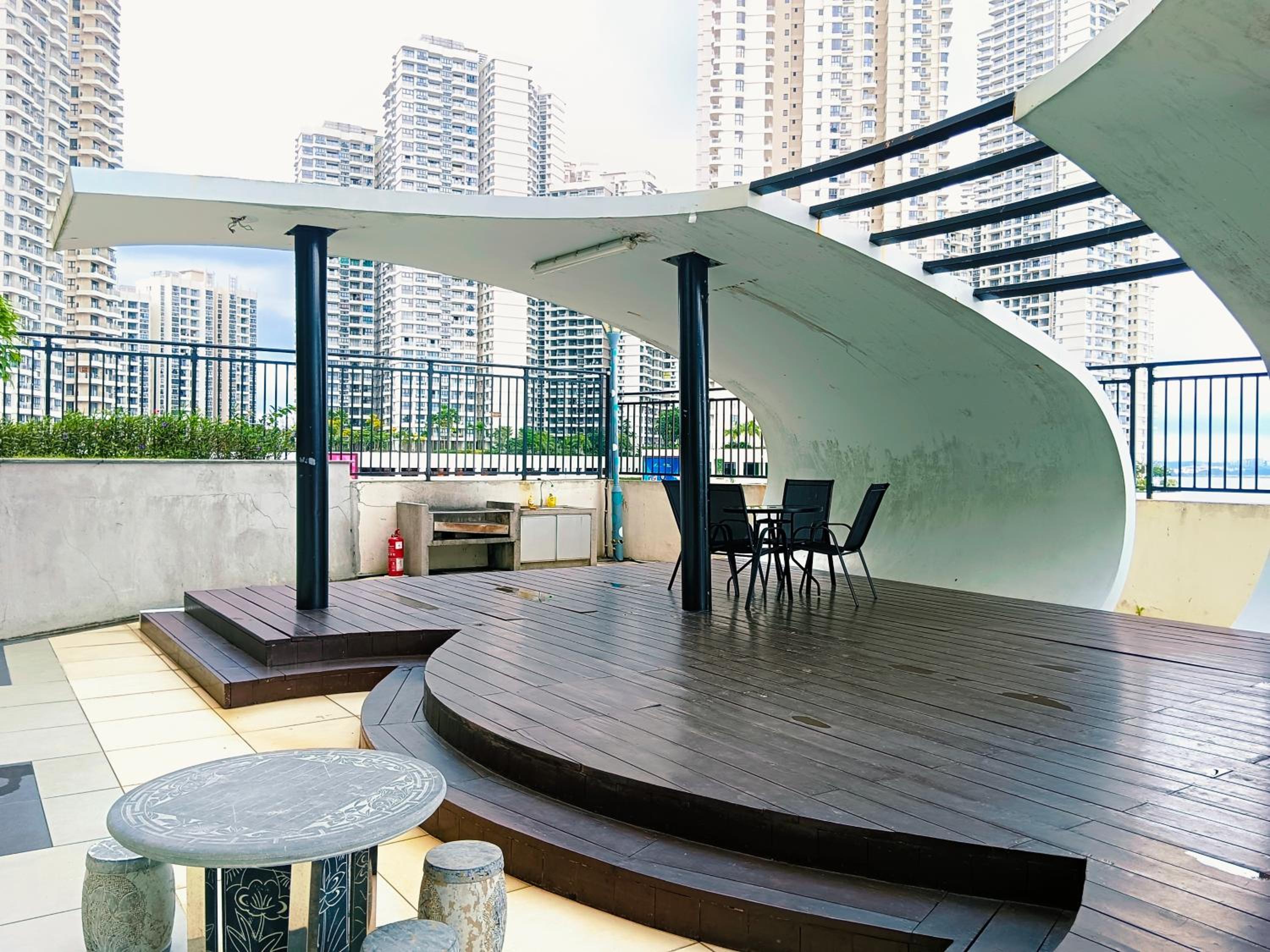Danga Suite full Sea View, 7 min to CIQ,3BR 8 PAX, Royal stand, By Hint