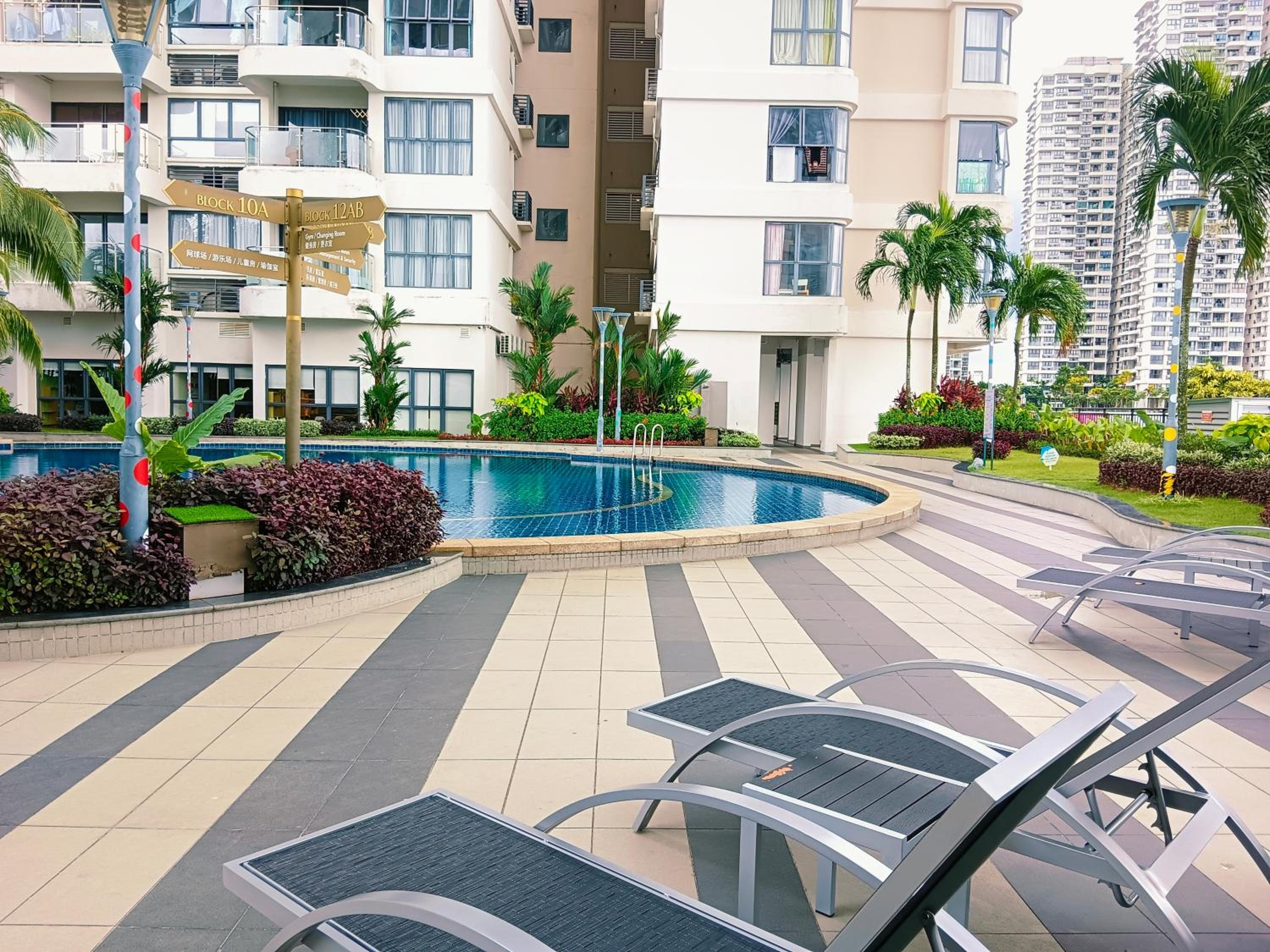 Danga Suite full Sea View, 7 min to CIQ,3BR 8 PAX, Royal stand, By Hint