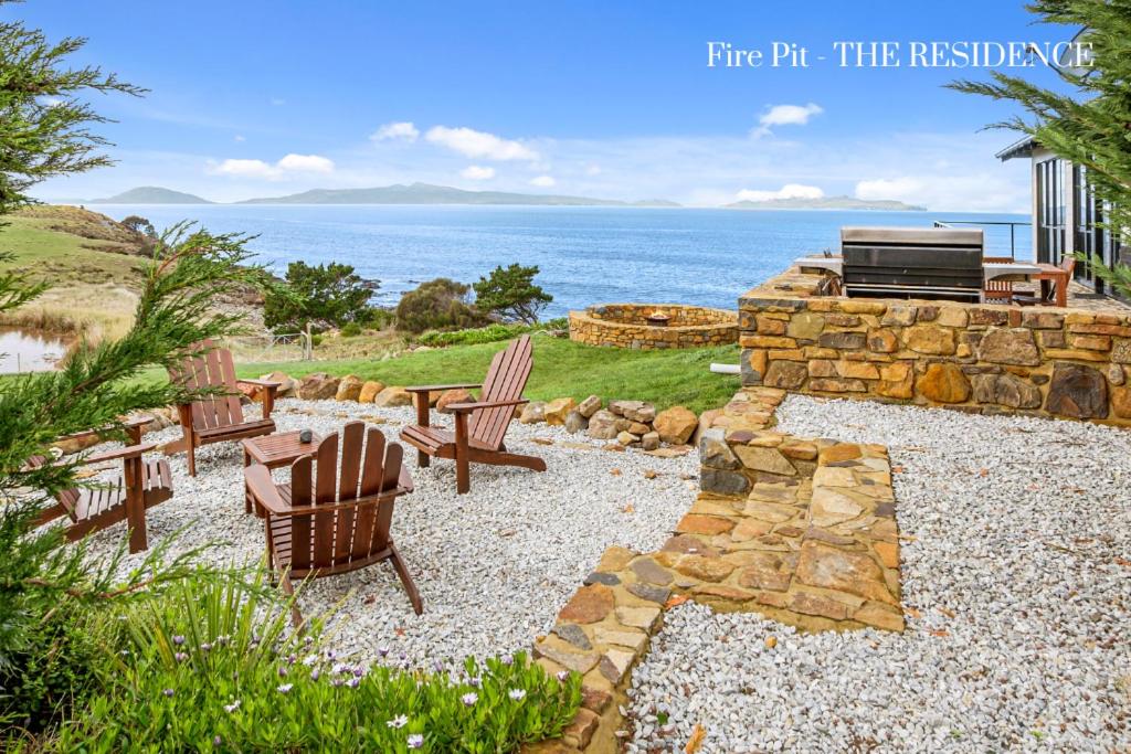 Hamptons on the Bay
