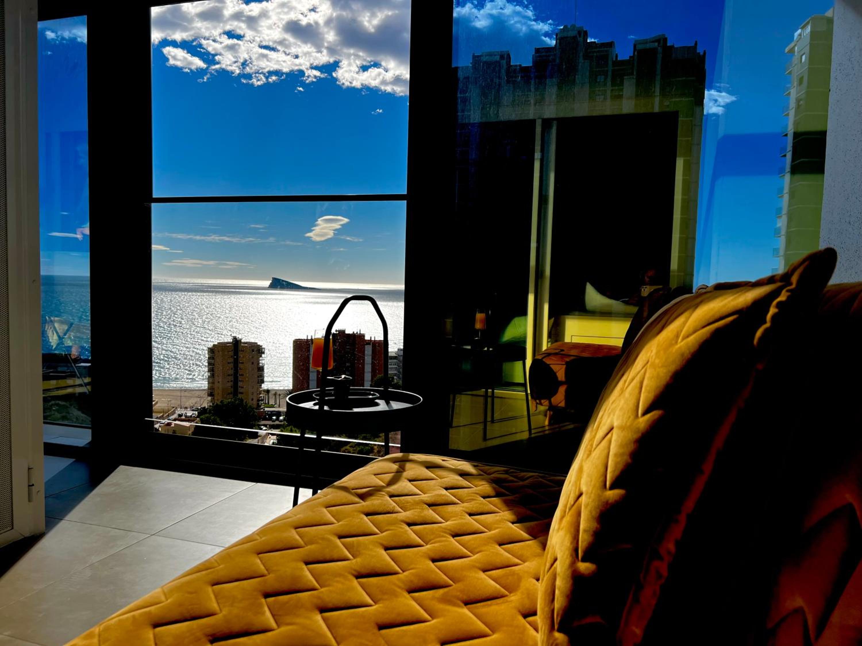 Intempo Gold&Gris Apartment
