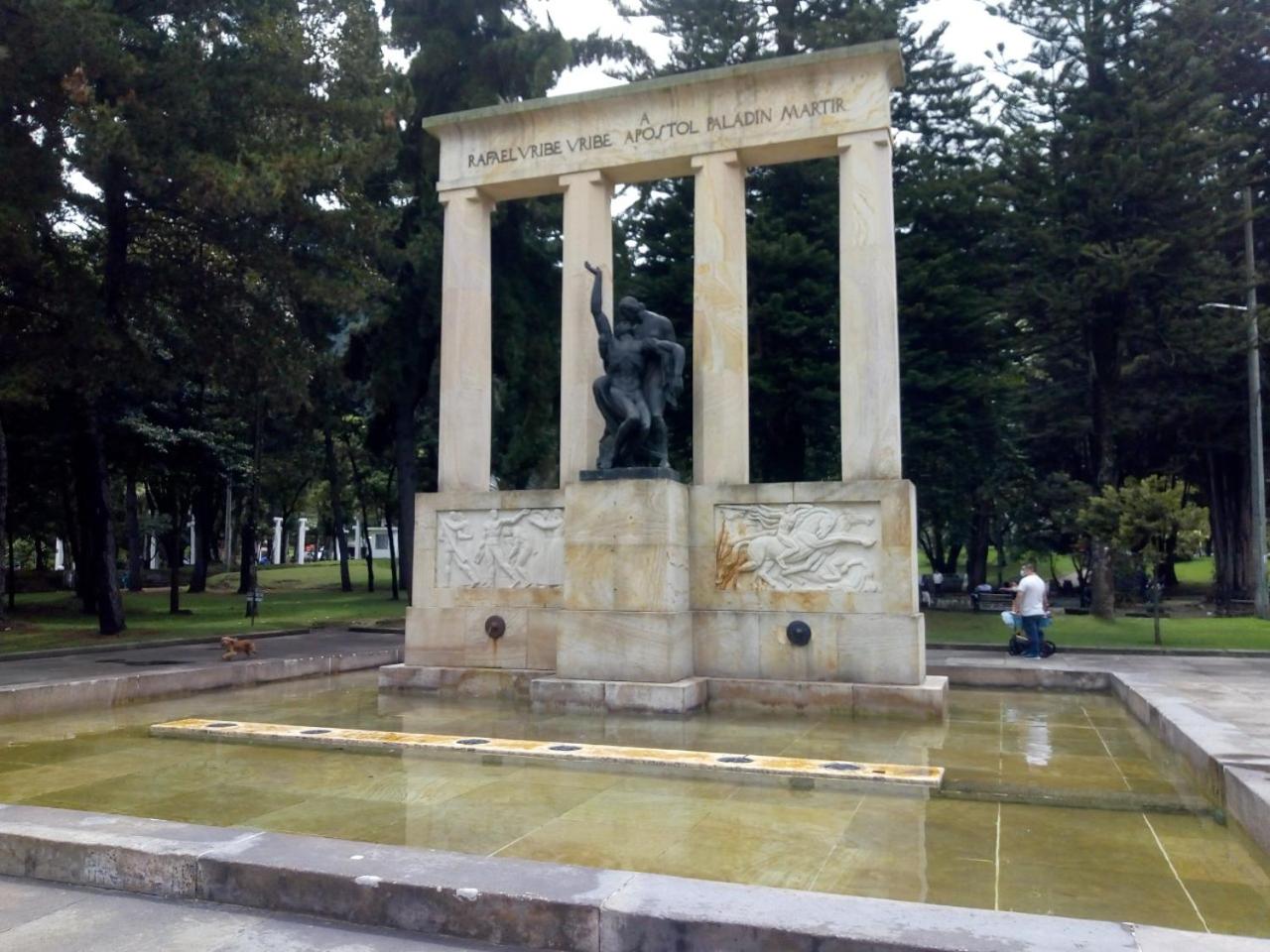 CASA LATINO