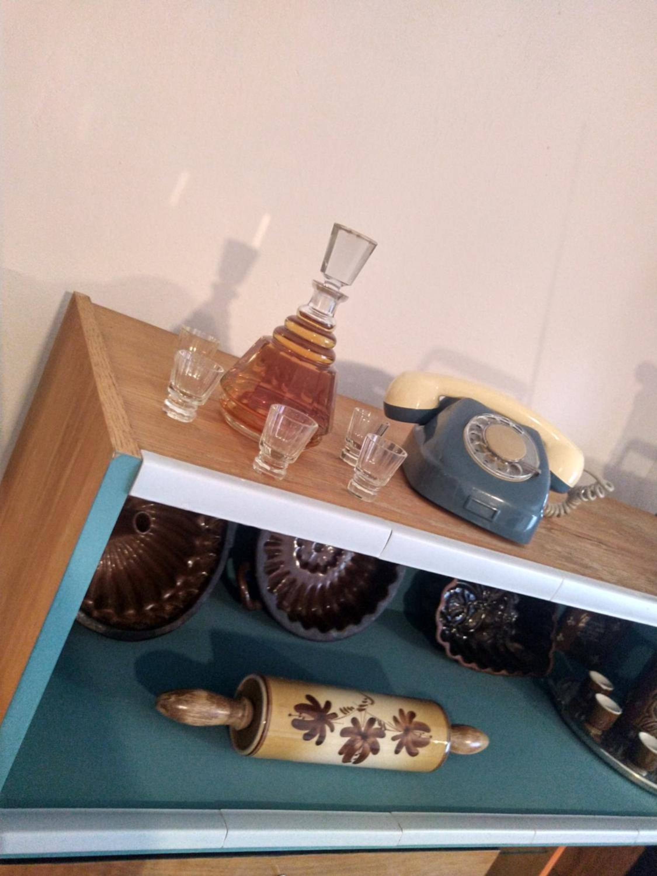 Retro Art room
