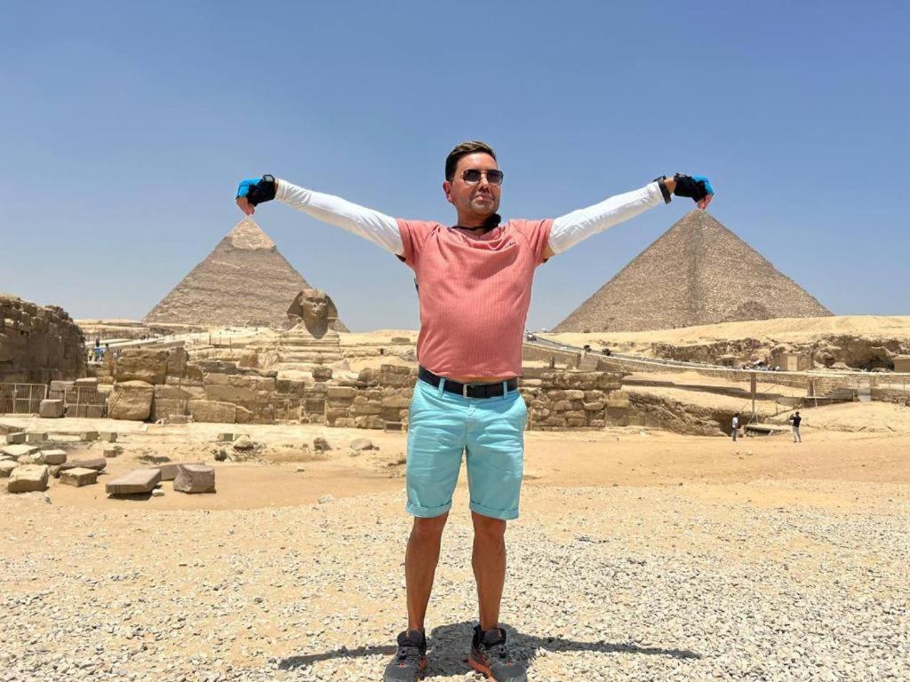 Khufu Pyramids Hotel
