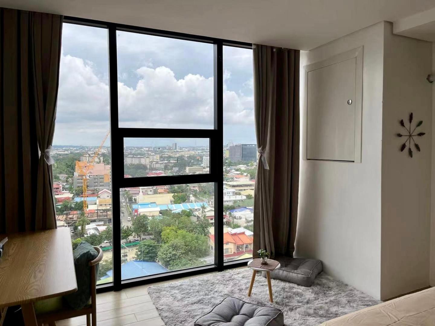 Hotel Condo in Cebu City Meridian with Netflix and WIFI, near Ayala and IT Park U03 - Image 1