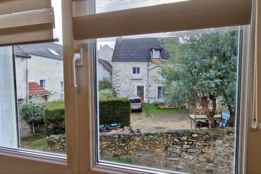 Beau studio très calme, parking privée gratuit, Netflix, Wifi