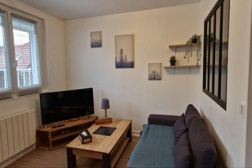 Beau studio très calme, parking privée gratuit, Netflix, Wifi