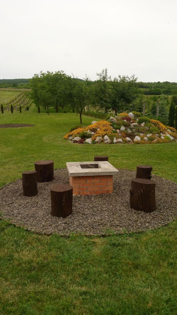 Photo 28