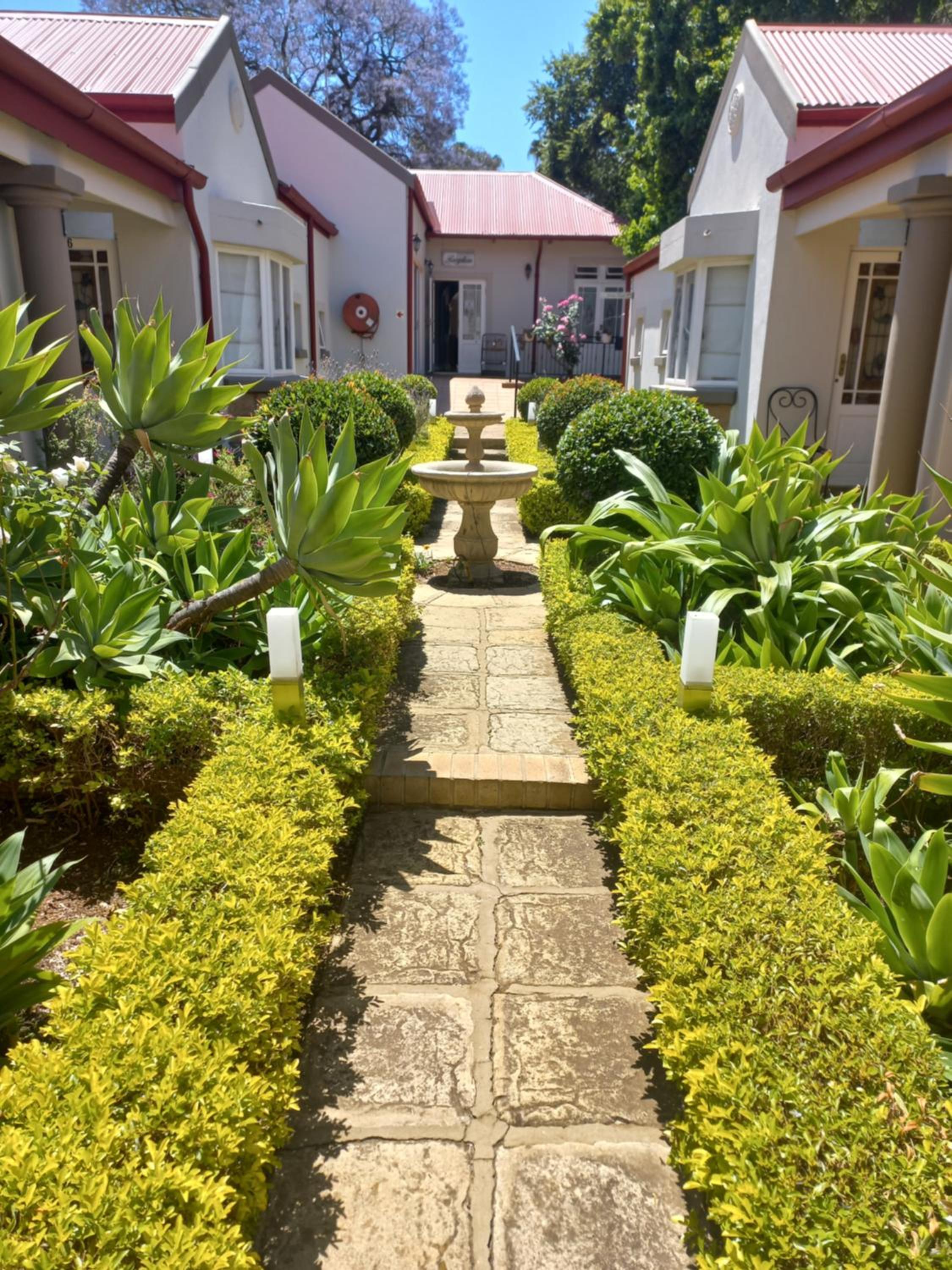 Liza's Cottage Guesthouse view 5
