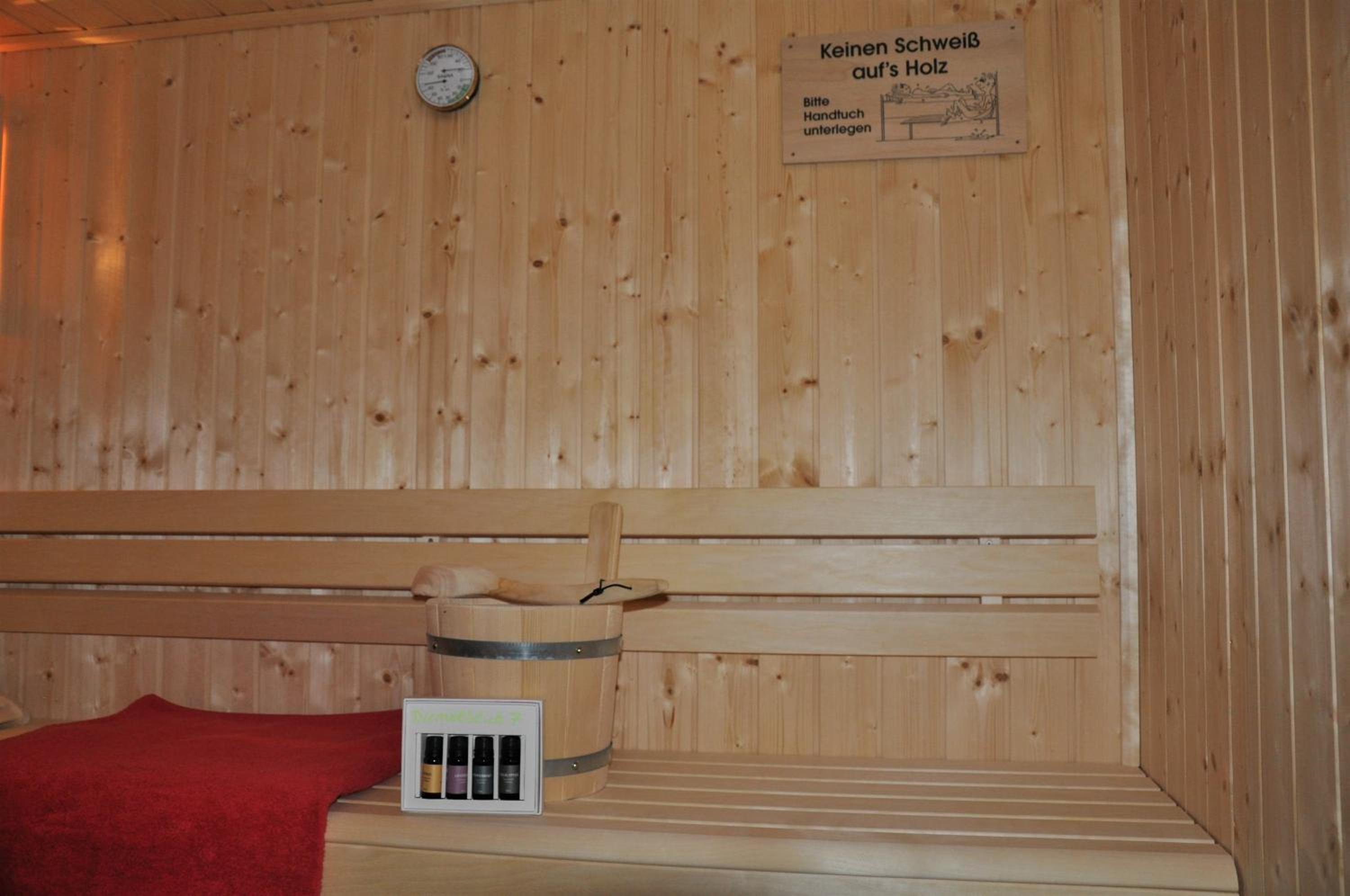 Ferienhaus direkt am Diemelsee-Heringhausen-Willingen-Toplage-Sauna-3 Schlafzimmer-2 Terrassen-109 qm-incl Wäsche