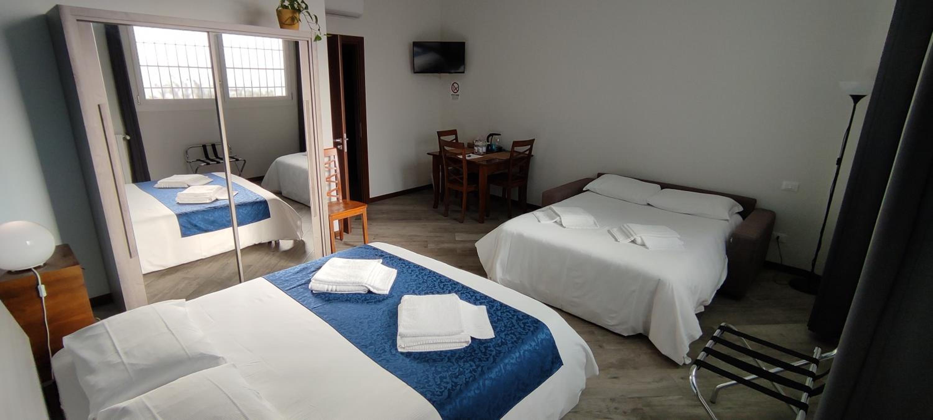 SanSiroFiera Rooms