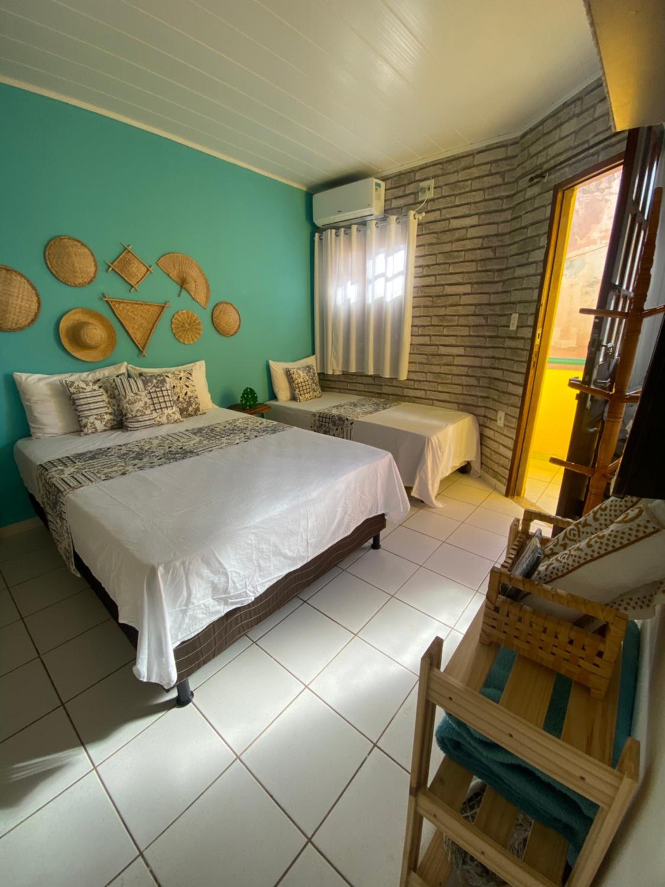 Duplex em condomínio no Barra Mar