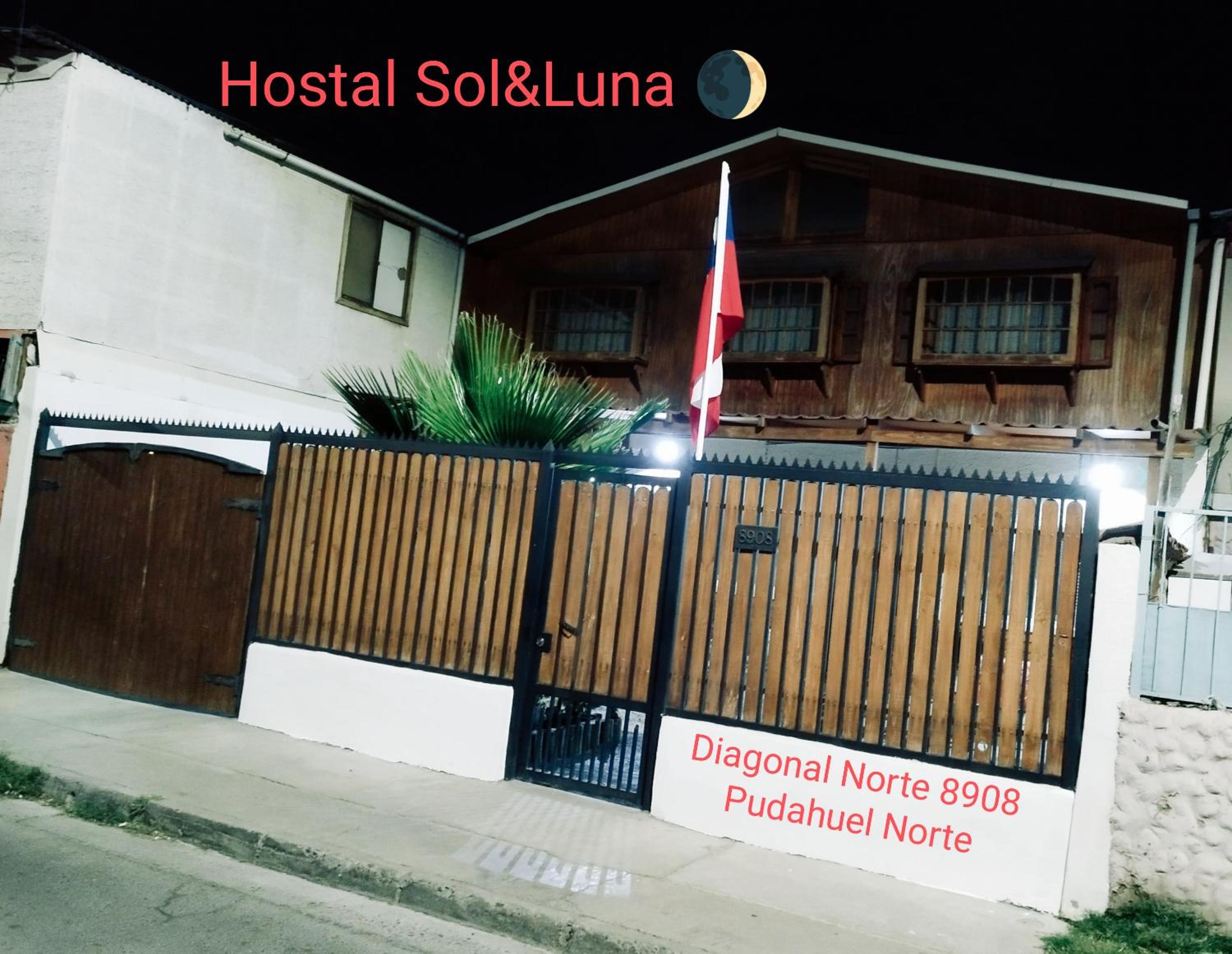 Hostal Sol y Luna - Descanso a 10 min del aeropuerto & Desayuno Incluido