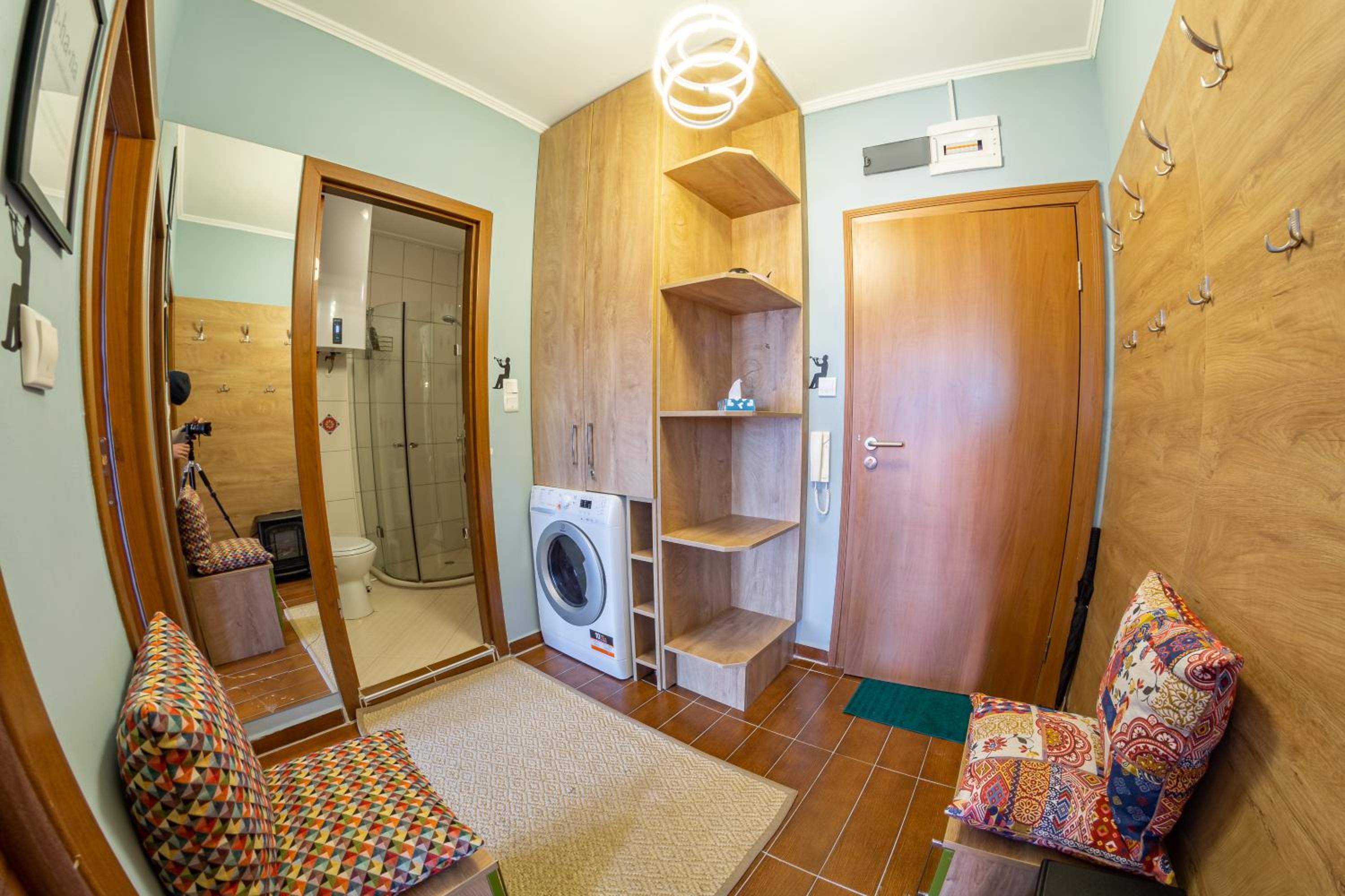 Photo 9