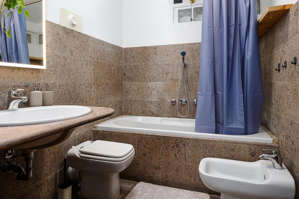[Duomo - Pt.Romana - Bocconi] Top Floor Apartment