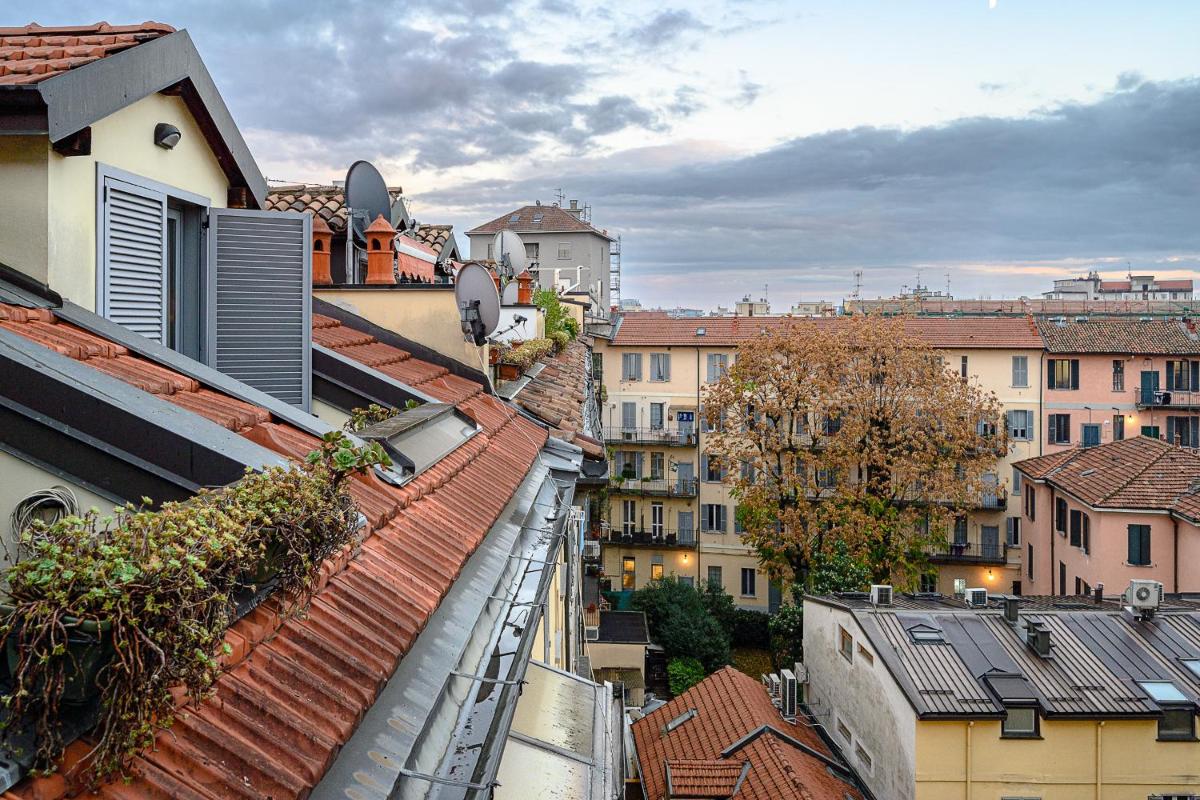 [Duomo - Pt.Romana - Bocconi] Top Floor Apartment