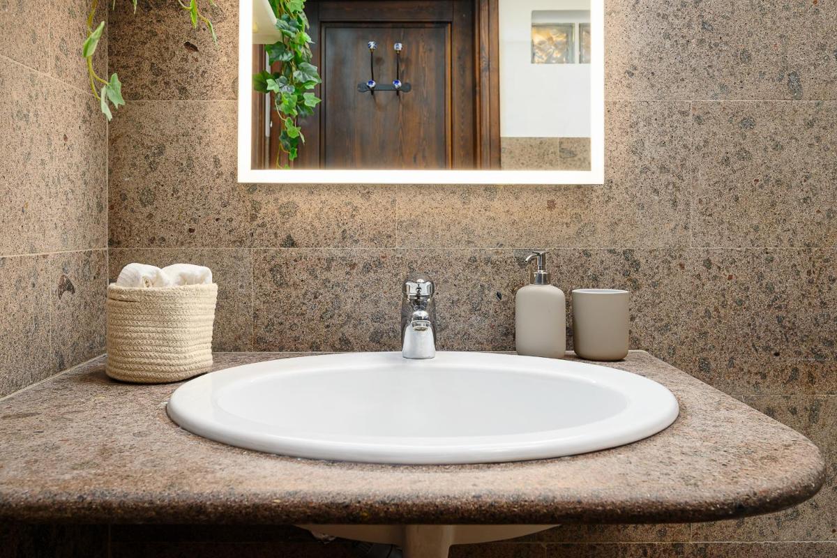 [Duomo - Pt.Romana - Bocconi] Top Floor Apartment