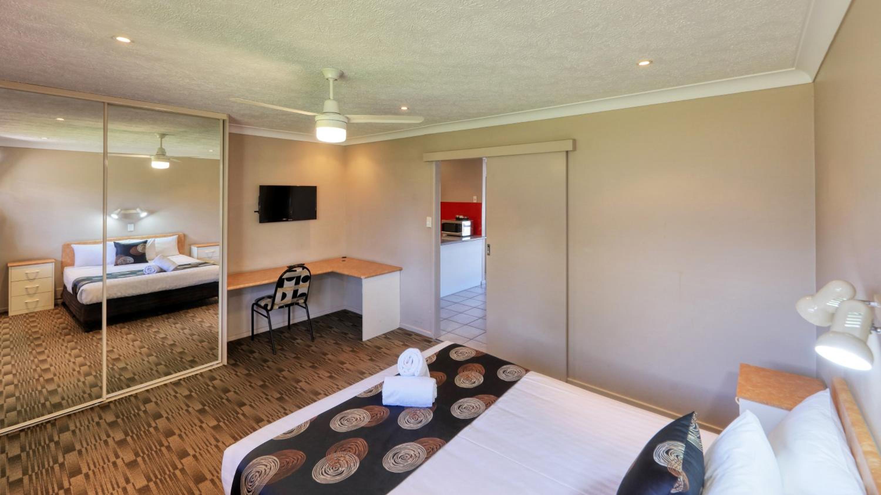 James Street Motor Inn
