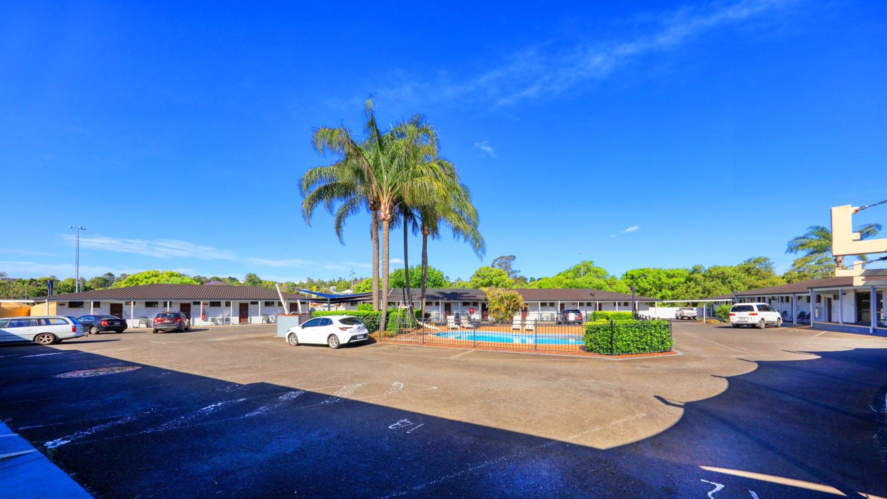 James Street Motor Inn