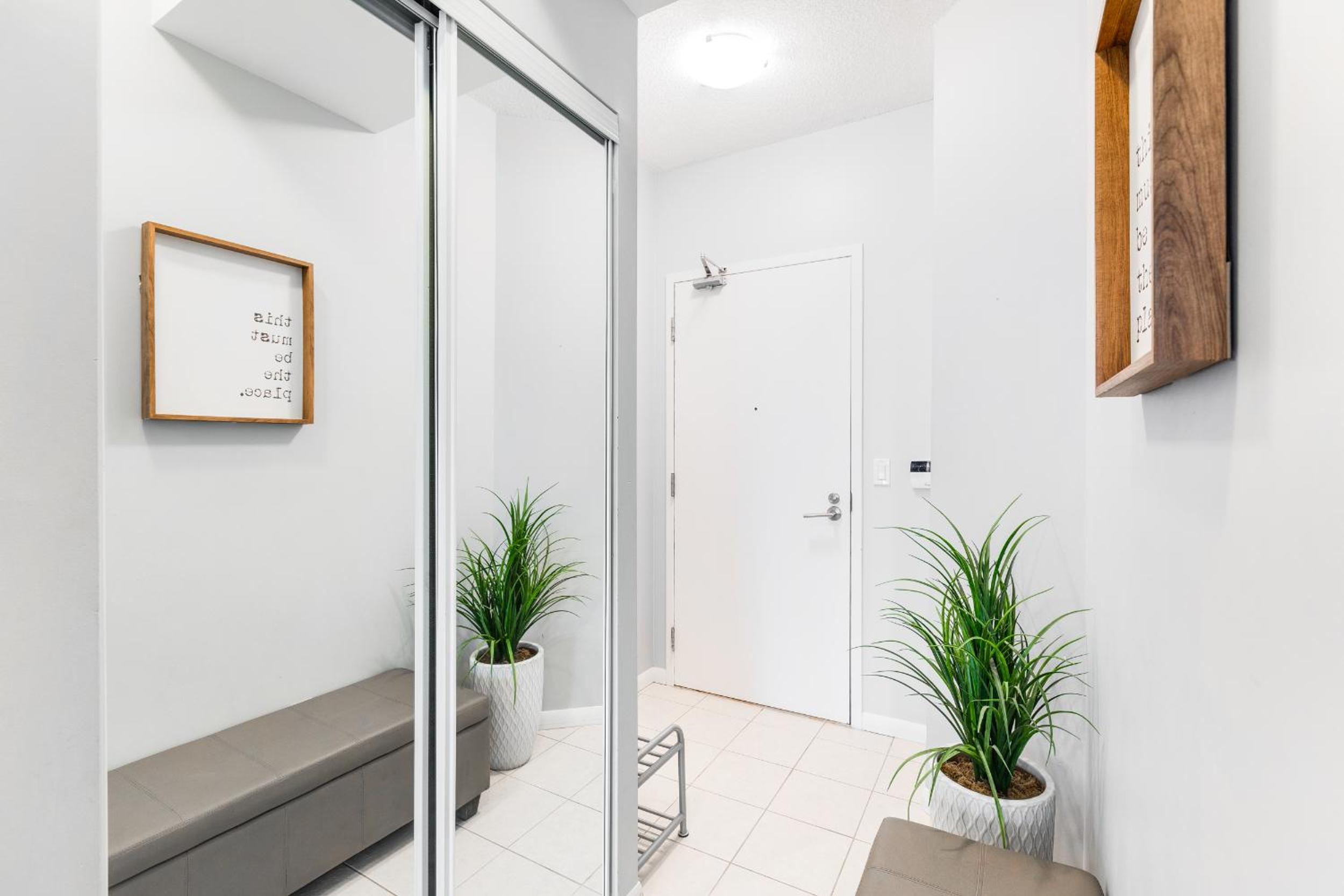 AOC Suites - High-Rise Condo - City View