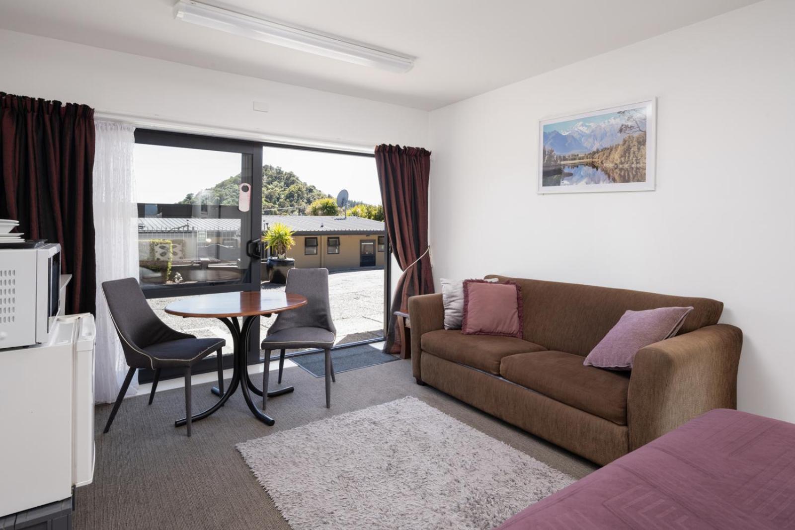 Harbour View Motel