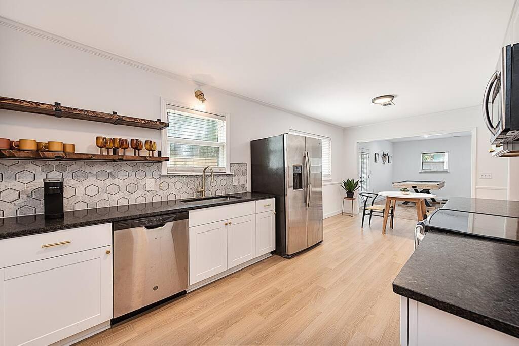 House of Kaktos located in Central Wilmington. Sleeps 8 view 3