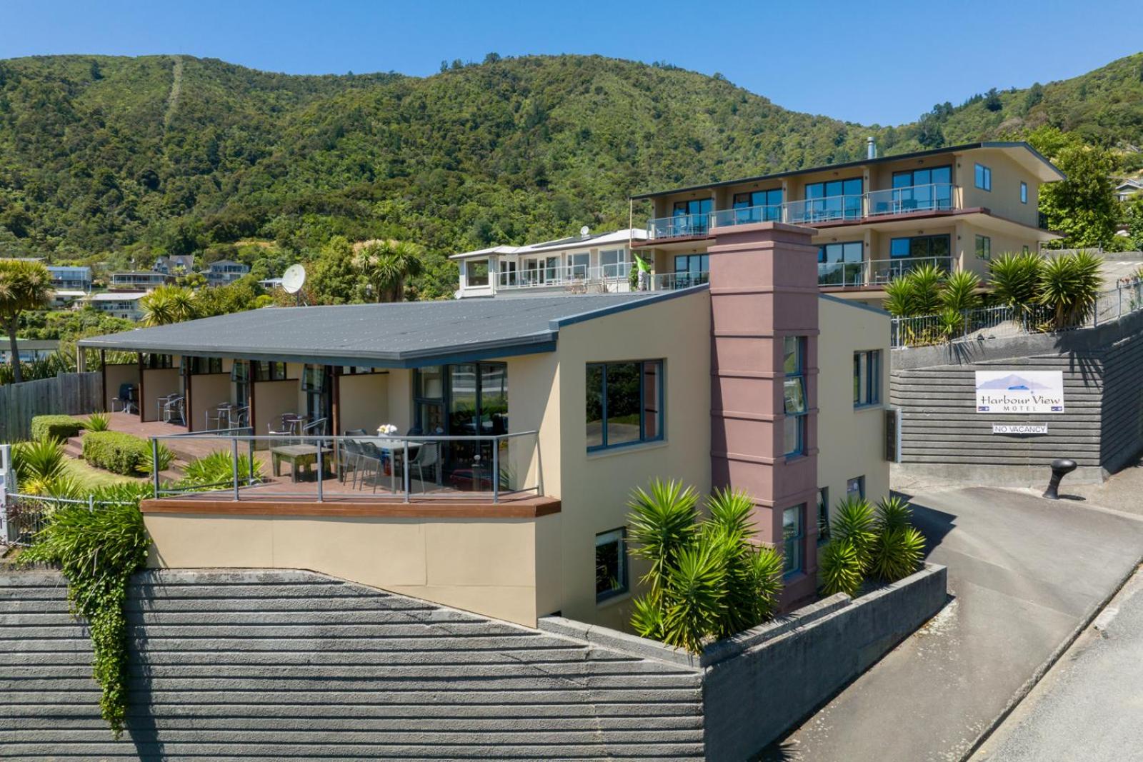 Harbour View Motel