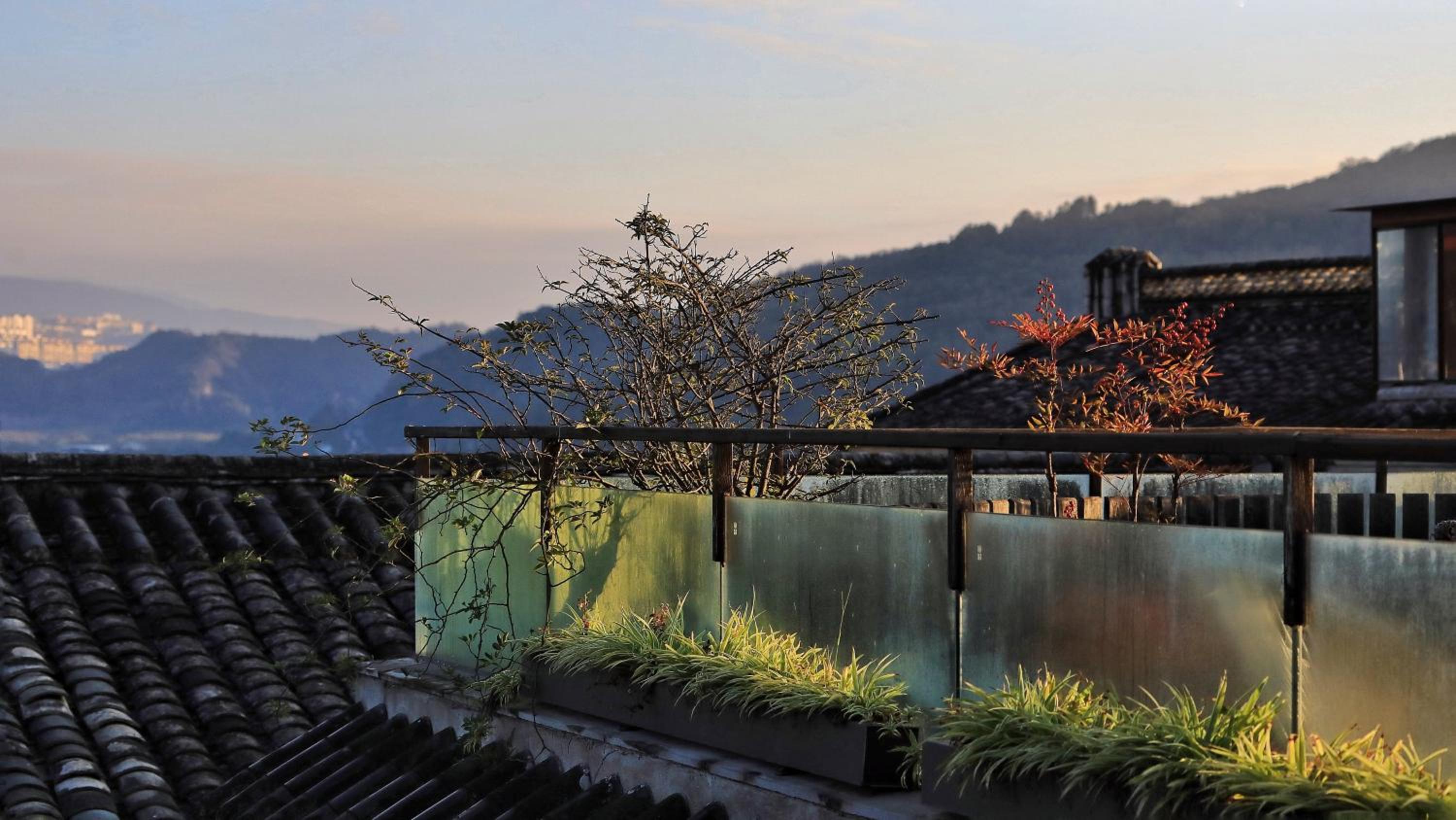 Shan Ju Qiu Ming Floral Hotel in Tengchong 花筑 腾冲山居秋暝精品客栈