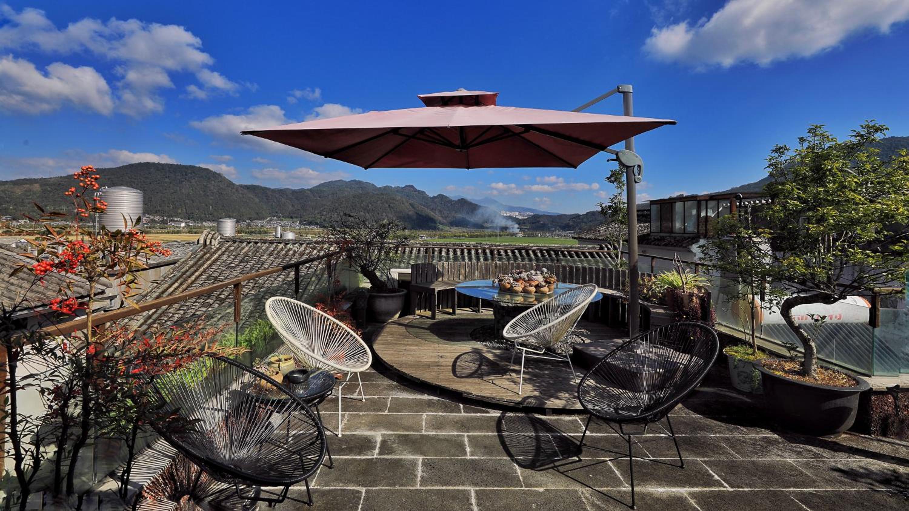 Shan Ju Qiu Ming Floral Hotel in Tengchong 花筑 腾冲山居秋暝精品客栈