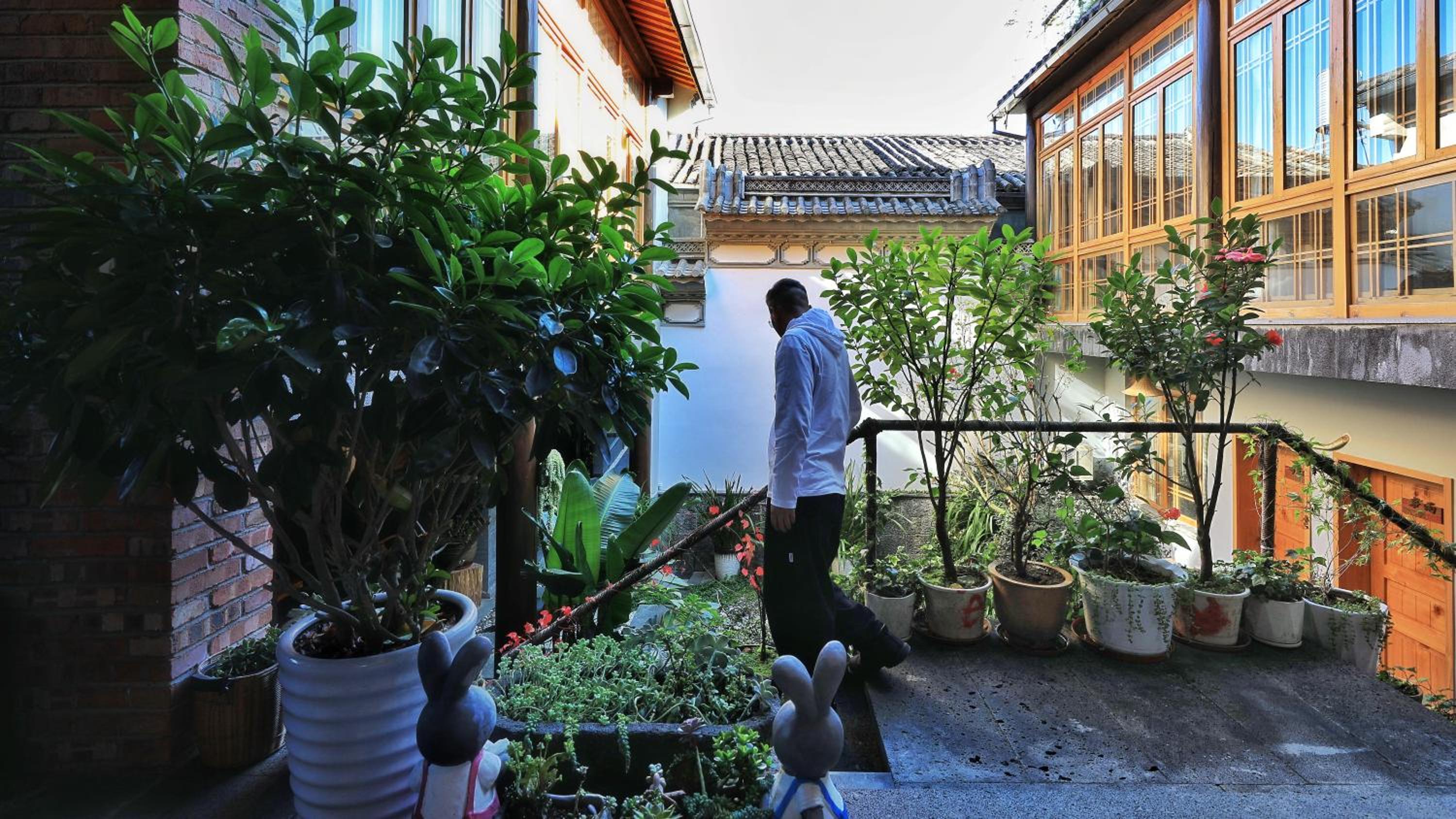 Shan Ju Qiu Ming Floral Hotel in Tengchong 花筑 腾冲山居秋暝精品客栈
