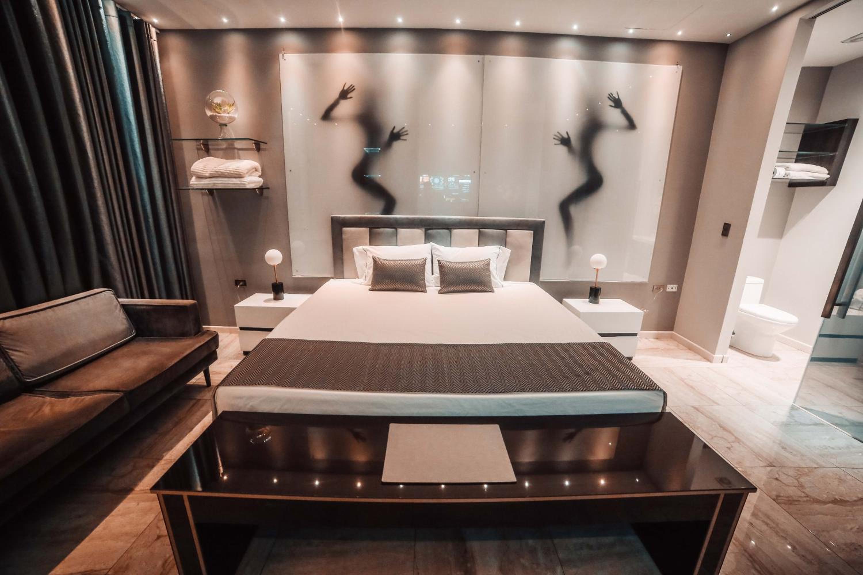1Million Luxury Suites