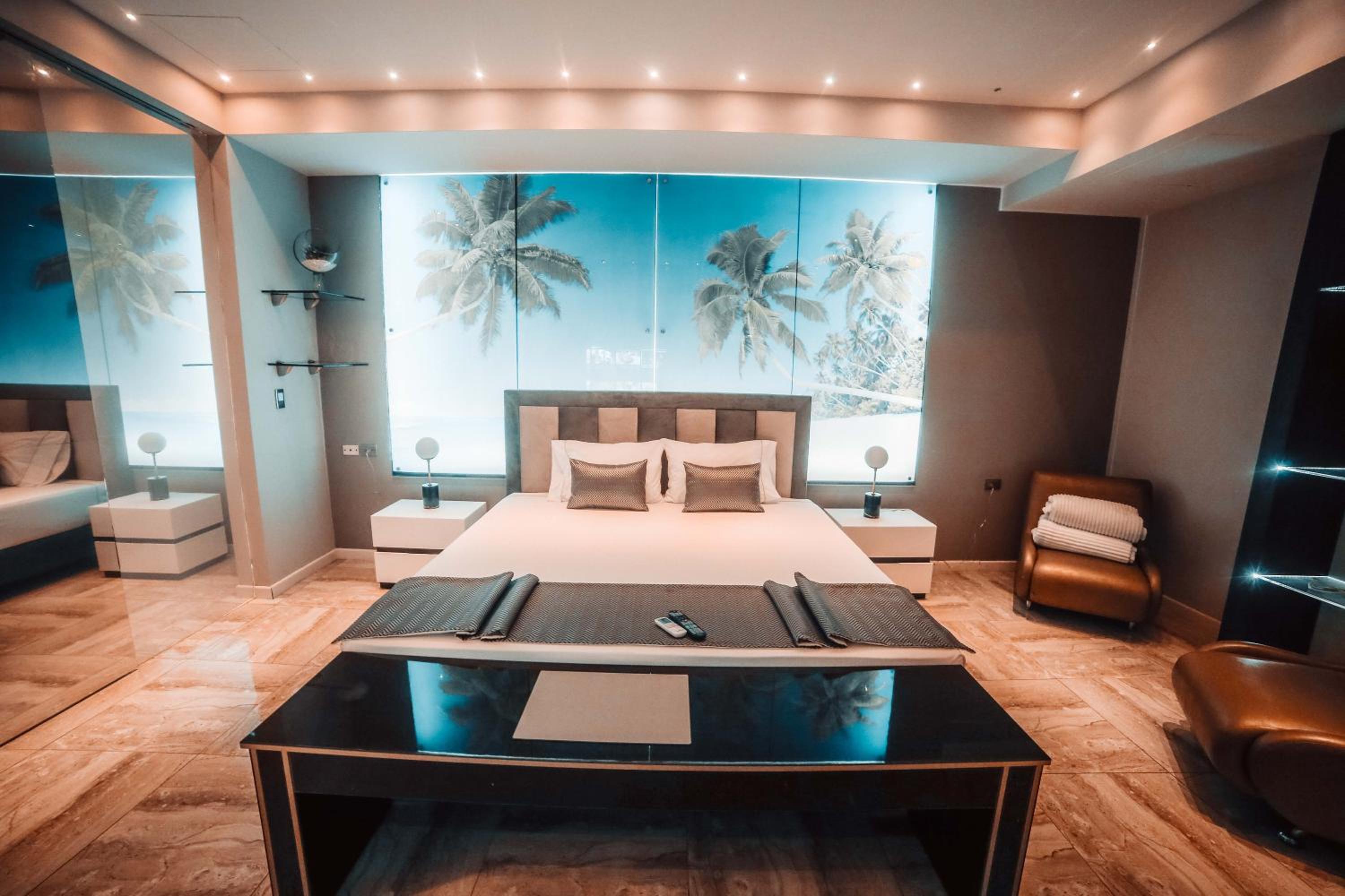 1Million Luxury Suites