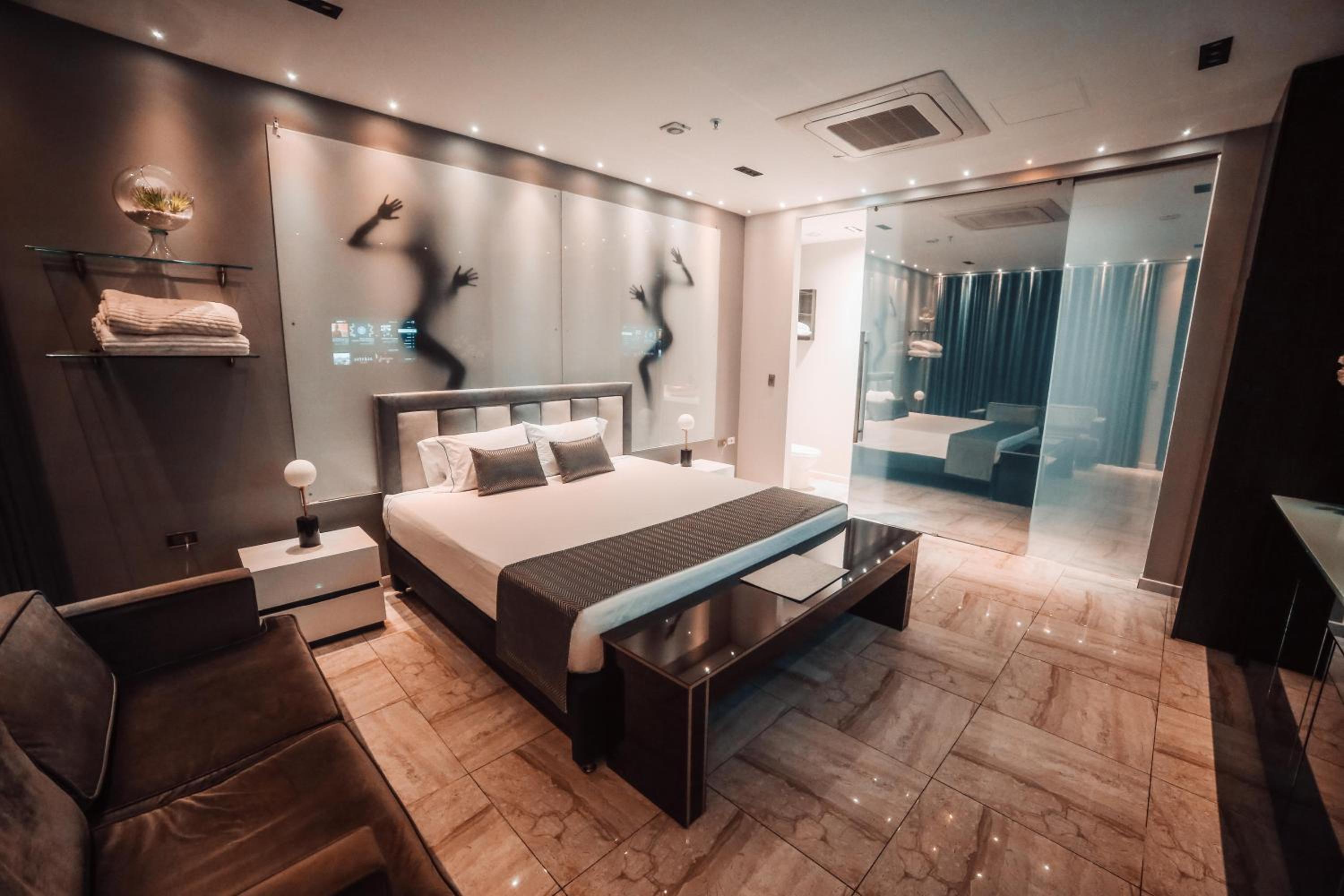 1Million Luxury Suites