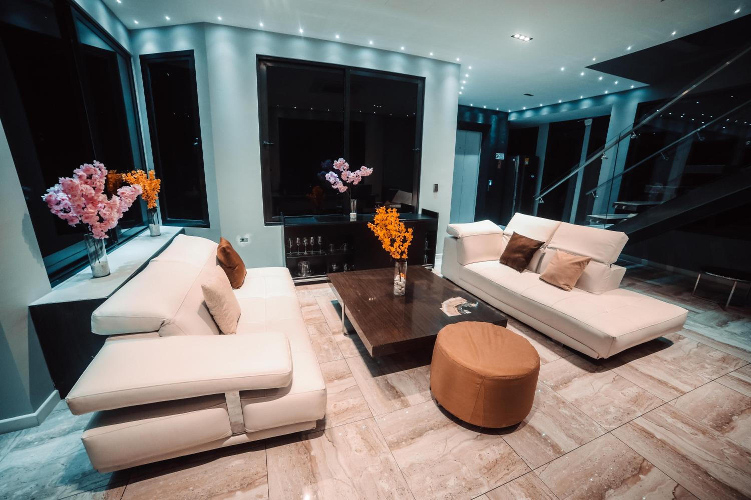 1Million Luxury Suites