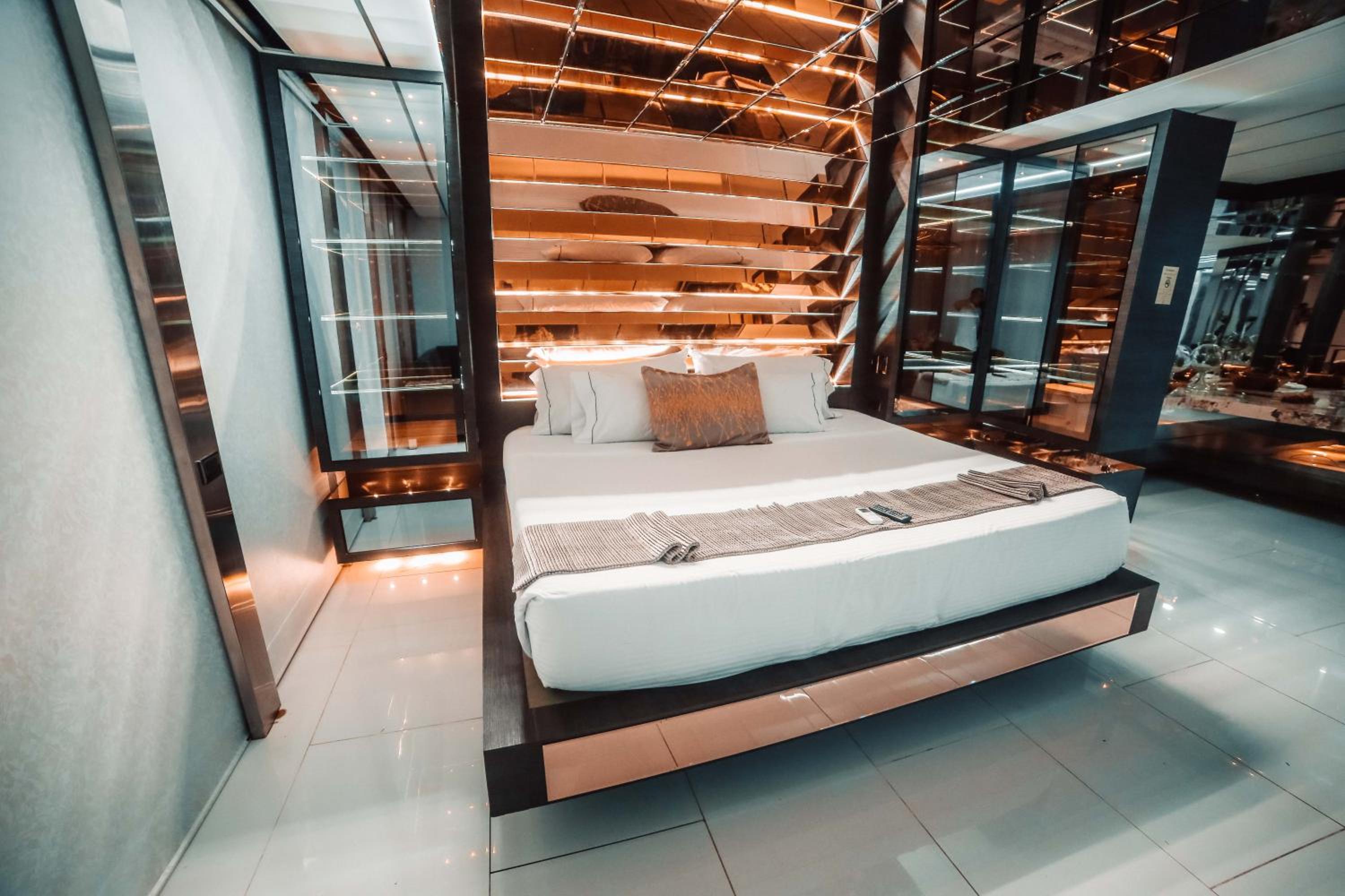 1Million Luxury Suites